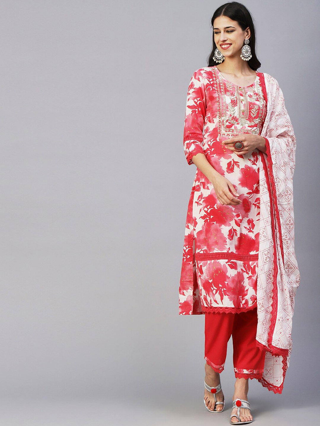 FASHOR Red & White Floral Printed Thread Work Pure Cotton Kurta With Trousers & Dupatta
FASHOR Red & White Floral Printed Thread Work Pure Cotton Kurta With Trousers & Dupatta