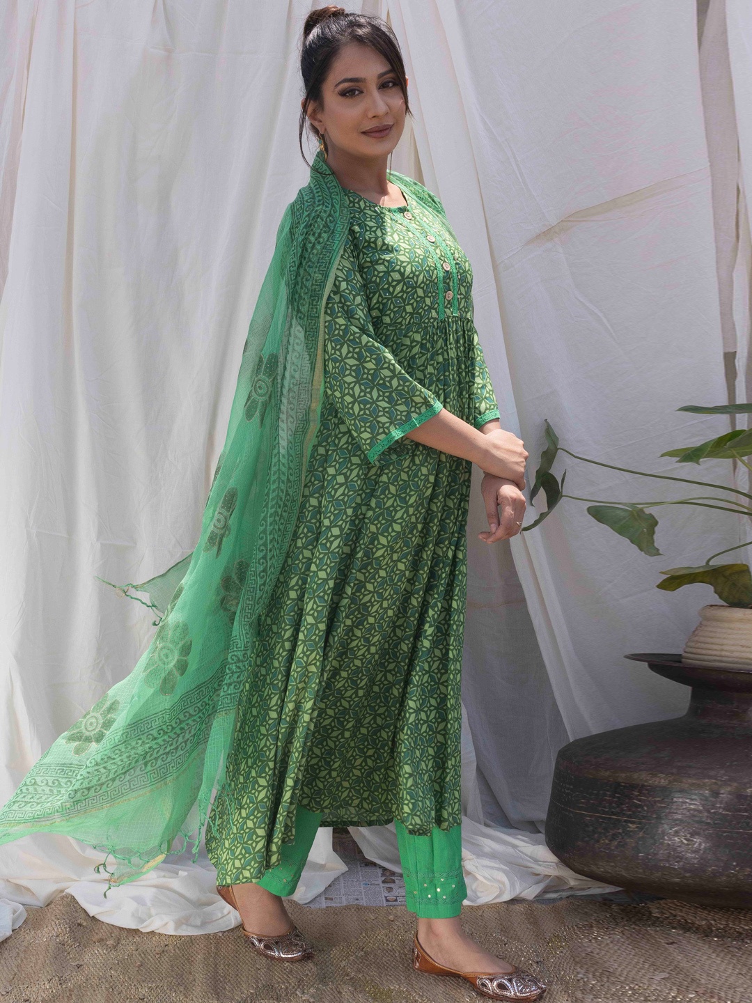 Sakhi Jaipur Geometric Printed Stones Work Pure Cotton Kurta with Trousers & Dupatta, Green
Sakhi Jaipur Geometric Printed Stones Work Pure Cotton Kurta with Trousers & Dupatta, Green