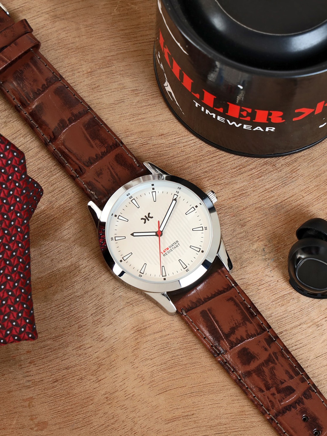 Killer Men Brass Patterned Dial & Leather Bracelet Style Straps Analogue Watch KLMO43D, Silver
Killer Men Brass Patterned Dial & Leather Bracelet Style Straps Analogue Watch KLMO43D, Silver
