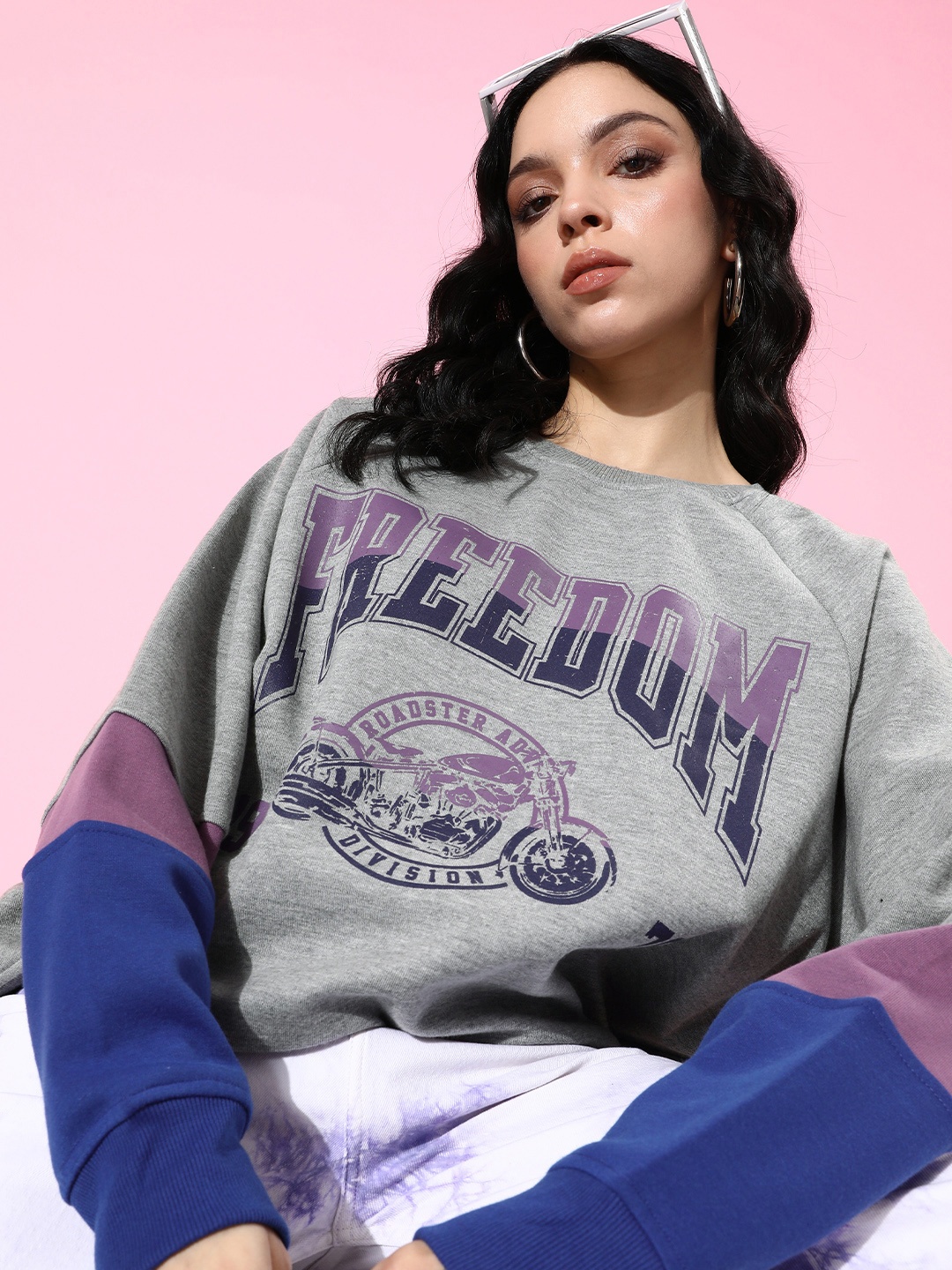 The Roadster Life Co. Printed November-Winter Discotheque-Very Varsity Sweatshirt, Grey
The Roadster Life Co. Printed November-Winter Discotheque-Very Varsity Sweatshirt, Grey
