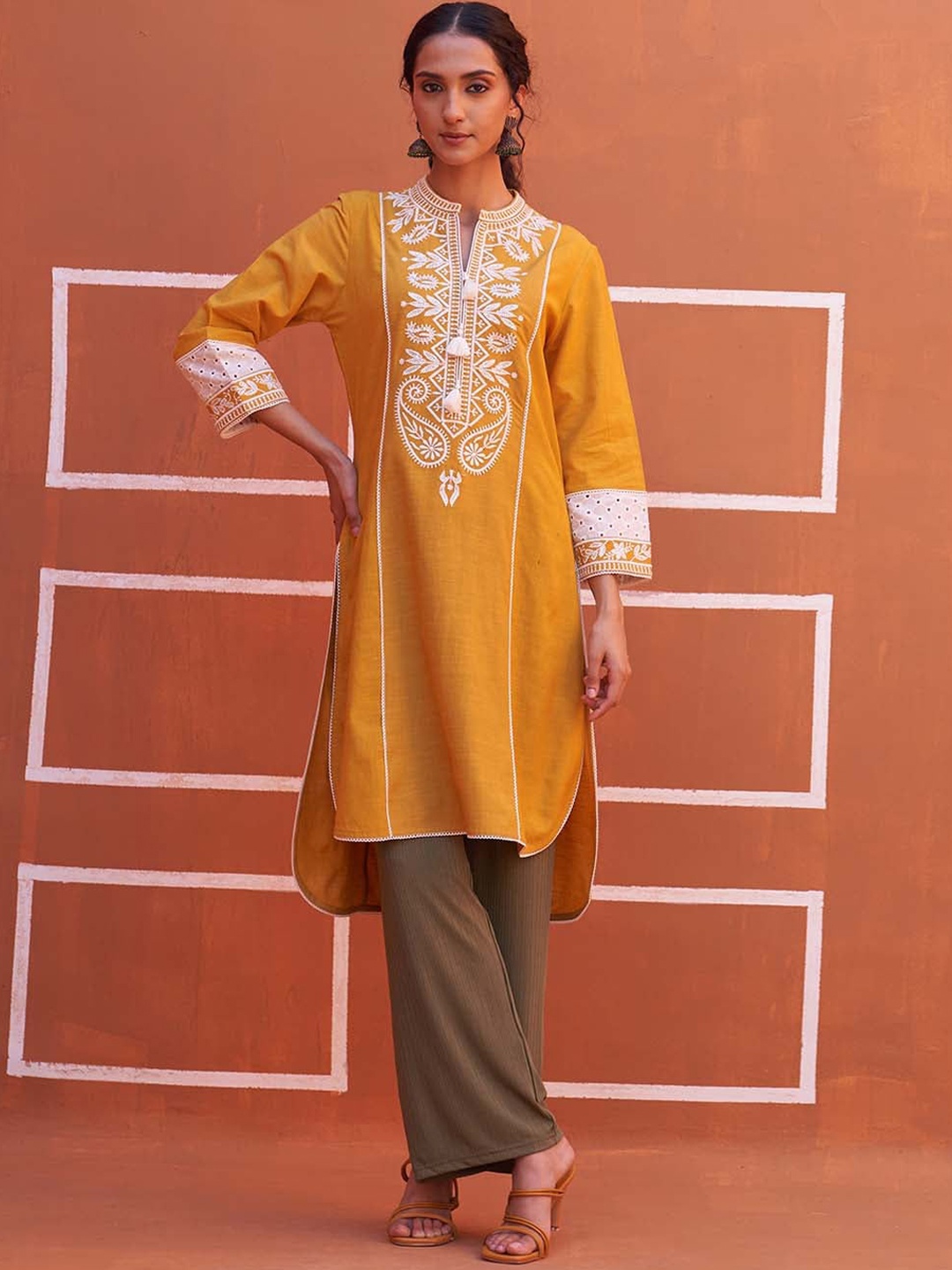 Lakshita Ethnic Motif Yoke Design Mandarin Collar Thread Work Pure Cotton Kurta, Yellow
Lakshita Ethnic Motif Yoke Design Mandarin Collar Thread Work Pure Cotton Kurta, Yellow