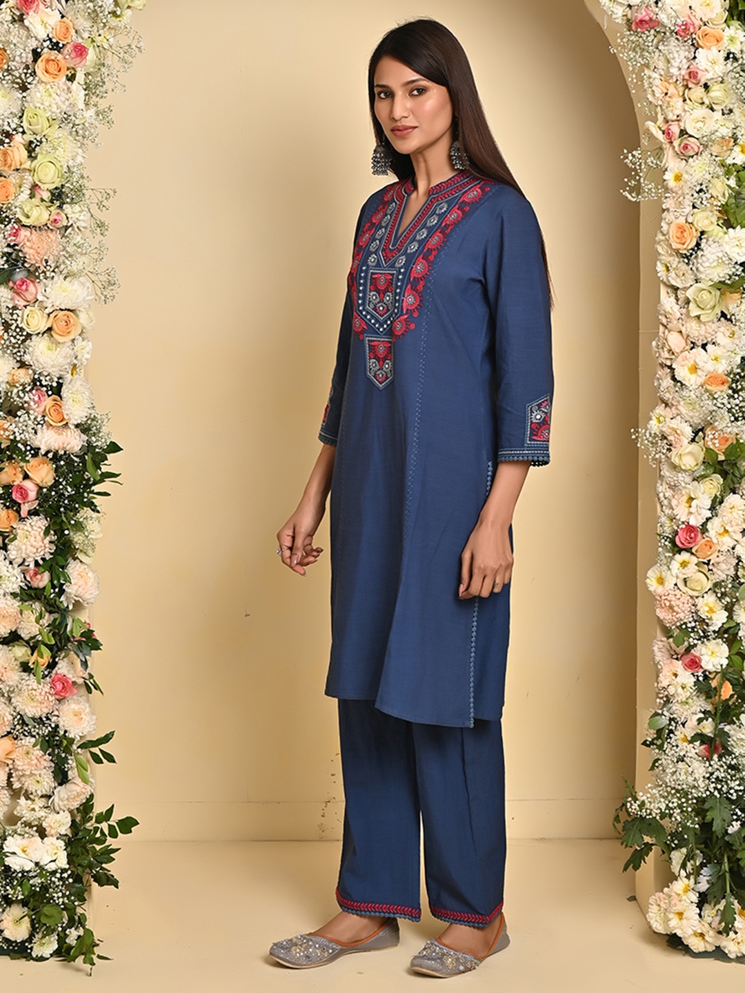 Lakshita Yoke Design Mandarin Collar Mirror Work Pure Cotton Kurta With Palazzos, Navy blue
Lakshita Yoke Design Mandarin Collar Mirror Work Pure Cotton Kurta With Palazzos, Navy blue
