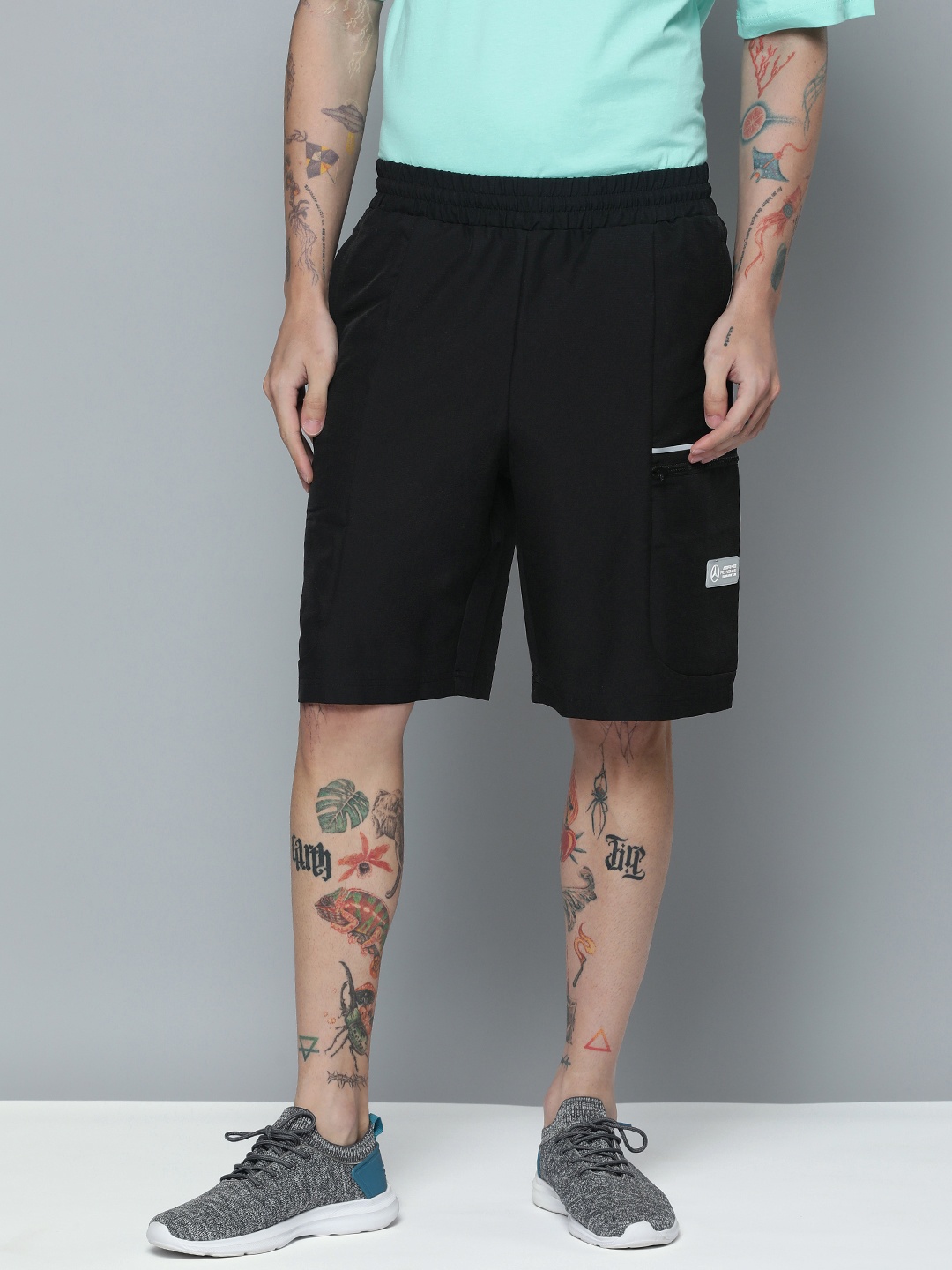 PUMA Motorsport Men Regular Fit Mercedes AMG Petronas F1 Statement Sports Shorts, Black
PUMA Motorsport Men Regular Fit Mercedes AMG Petronas F1 Statement Sports Shorts, Black