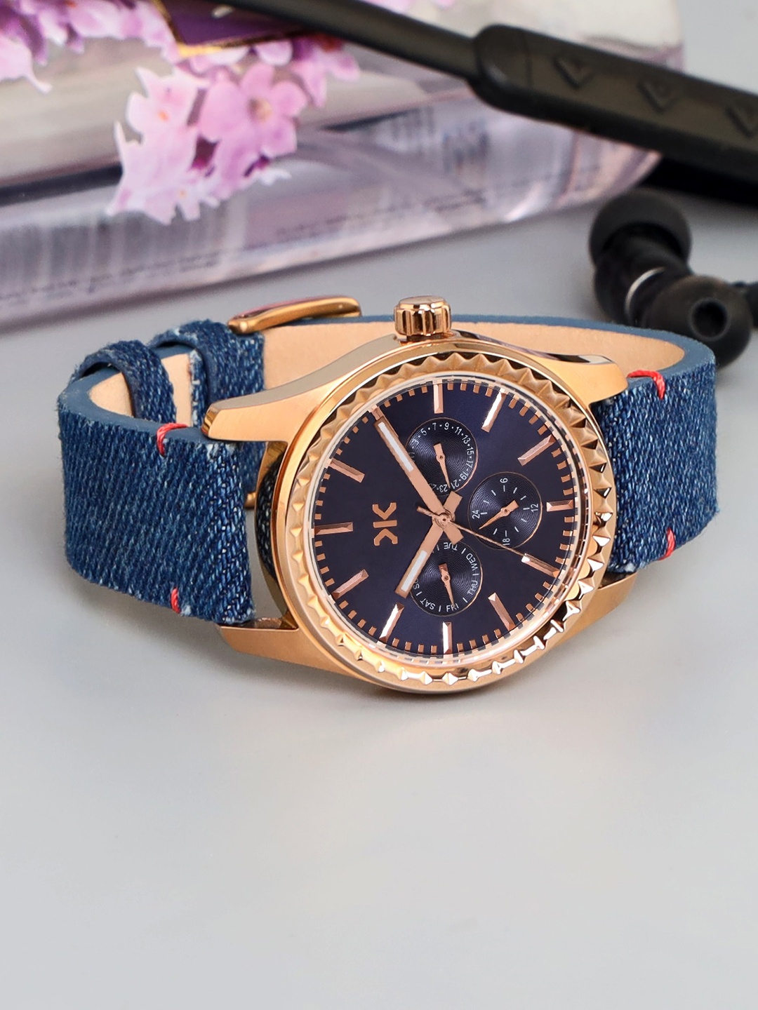 Killer Women Brass Dial & Bracelet Style Denim Straps Analogue Watch KLWII527B, Blue
Killer Women Brass Dial & Bracelet Style Denim Straps Analogue Watch KLWII527B, Blue