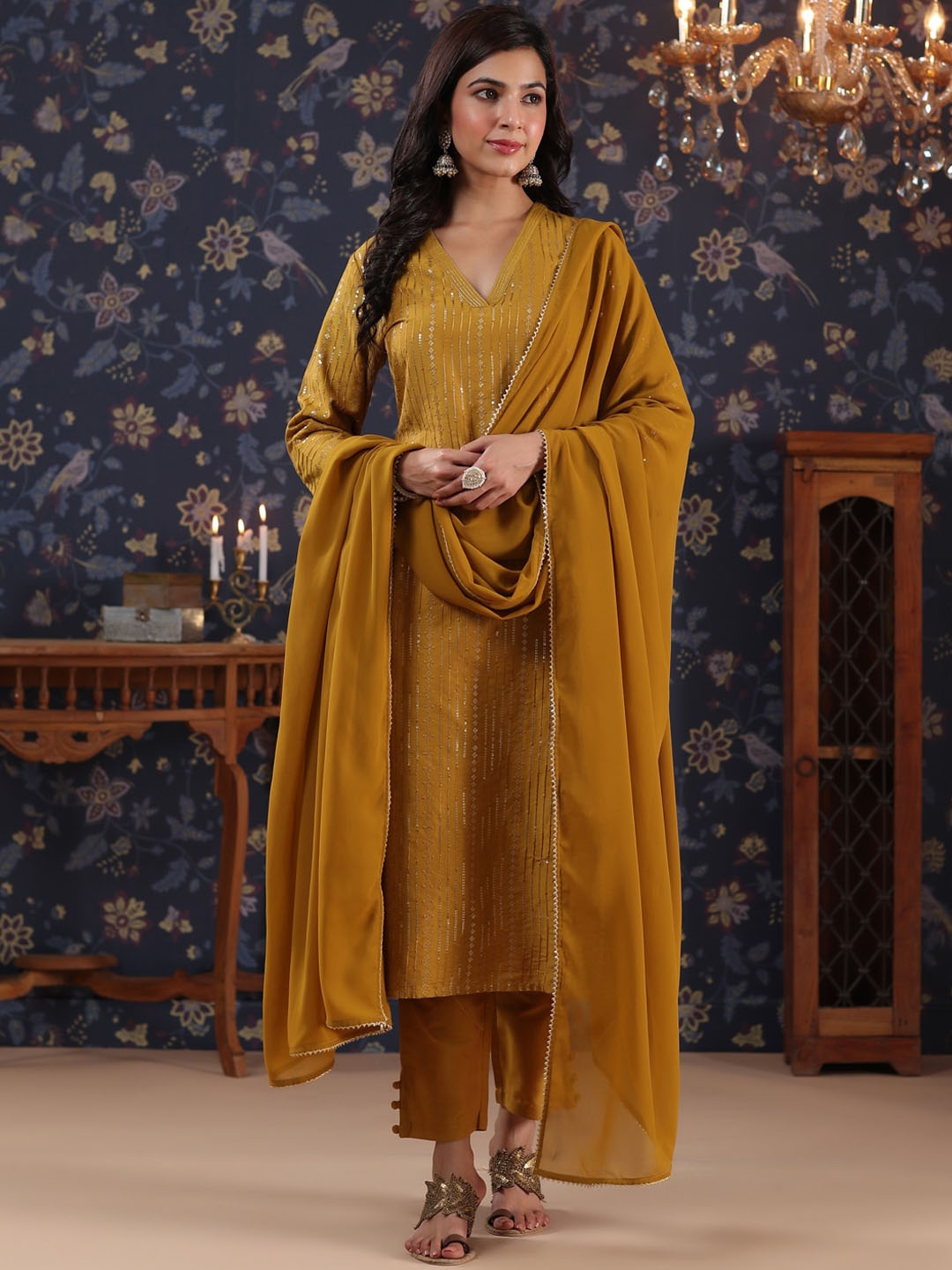 House of Pataudi Ethnic Motifs Embroidered Sequined Kurta With Trouser & Dupatta, Mustard
House of Pataudi Ethnic Motifs Embroidered Sequined Kurta With Trouser & Dupatta, Mustard