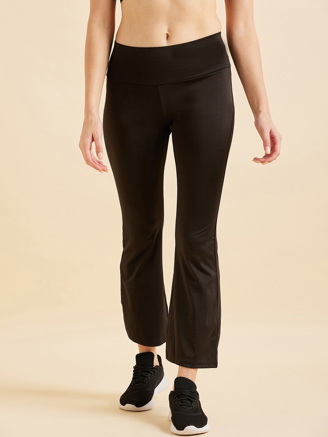 Sweet Dreams Women Black Mid-Rise Ankle Length Bootcut-Fit Training & Gym Track Pants
Sweet Dreams Women Black Mid-Rise Ankle Length Bootcut-Fit Training & Gym Track Pants