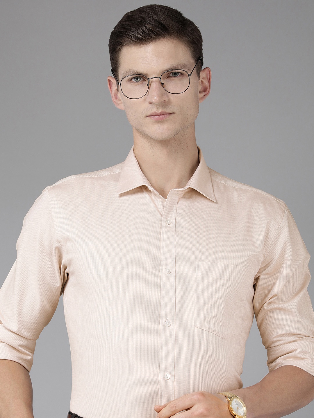 Park Avenue Men Slim Fit Micro Ditsy Opaque Self Design Pure Cotton Formal Shirt, Beige
Park Avenue Men Slim Fit Micro Ditsy Opaque Self Design Pure Cotton Formal Shirt, Beige