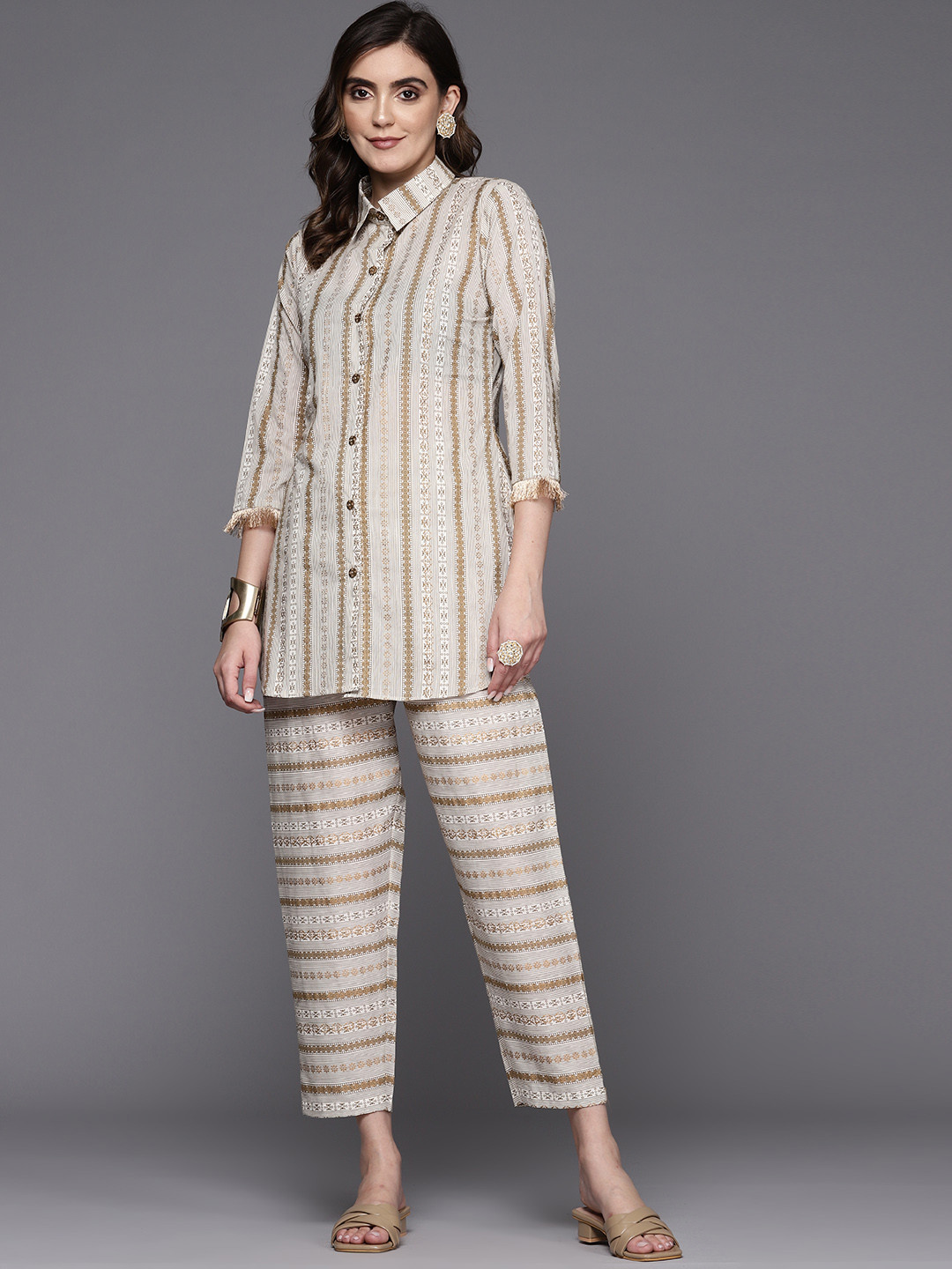 Indo Era Women Ethnic Motifs Printed Regular Pure Cotton Kurta with Trousers, Off white
Indo Era Women Ethnic Motifs Printed Regular Pure Cotton Kurta with Trousers, Off white