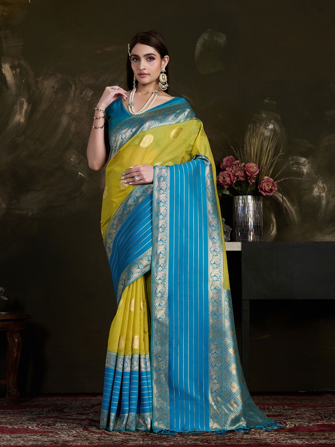 MIMOSA Ethnic Motif Zari Art Silk Kanjeevaram Saree With Blouse Piece, Lime green
MIMOSA Ethnic Motif Zari Art Silk Kanjeevaram Saree With Blouse Piece, Lime green