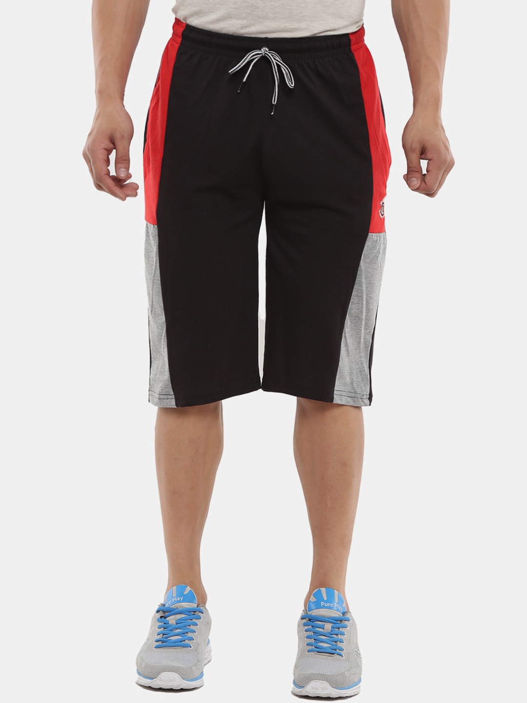 V-Mart Men Colourblocked Knee Length Cotton Sports Shorts, Black
