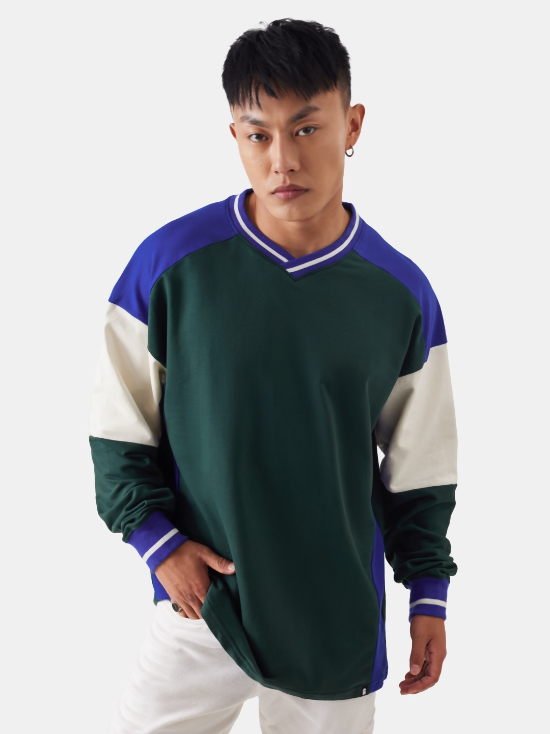 The Souled Store Green & White Colourblocked Drop-Shoulder Pure Cotton Oversized T-shirt
The Souled Store Green & White Colourblocked Drop-Shoulder Pure Cotton Oversized T-shirt