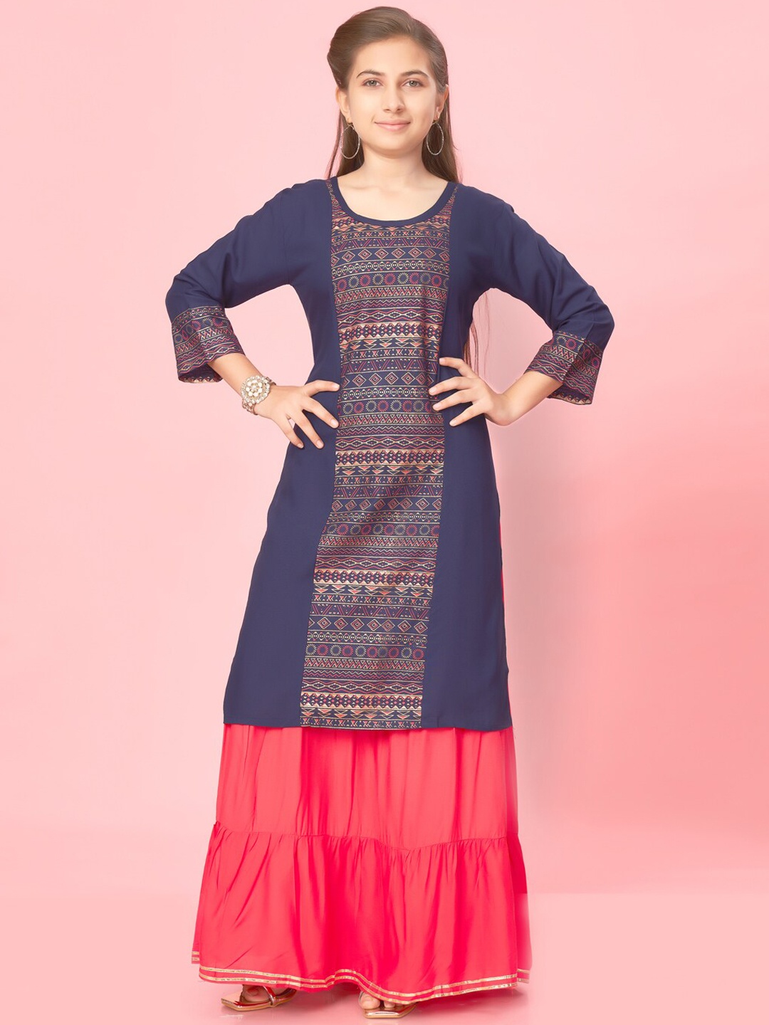 Muhuratam Girls Ethnic Motifs Printed Panelled Pure Cotton Kurta with Skirt, Navy blue
Muhuratam Girls Ethnic Motifs Printed Panelled Pure Cotton Kurta with Skirt, Navy blue