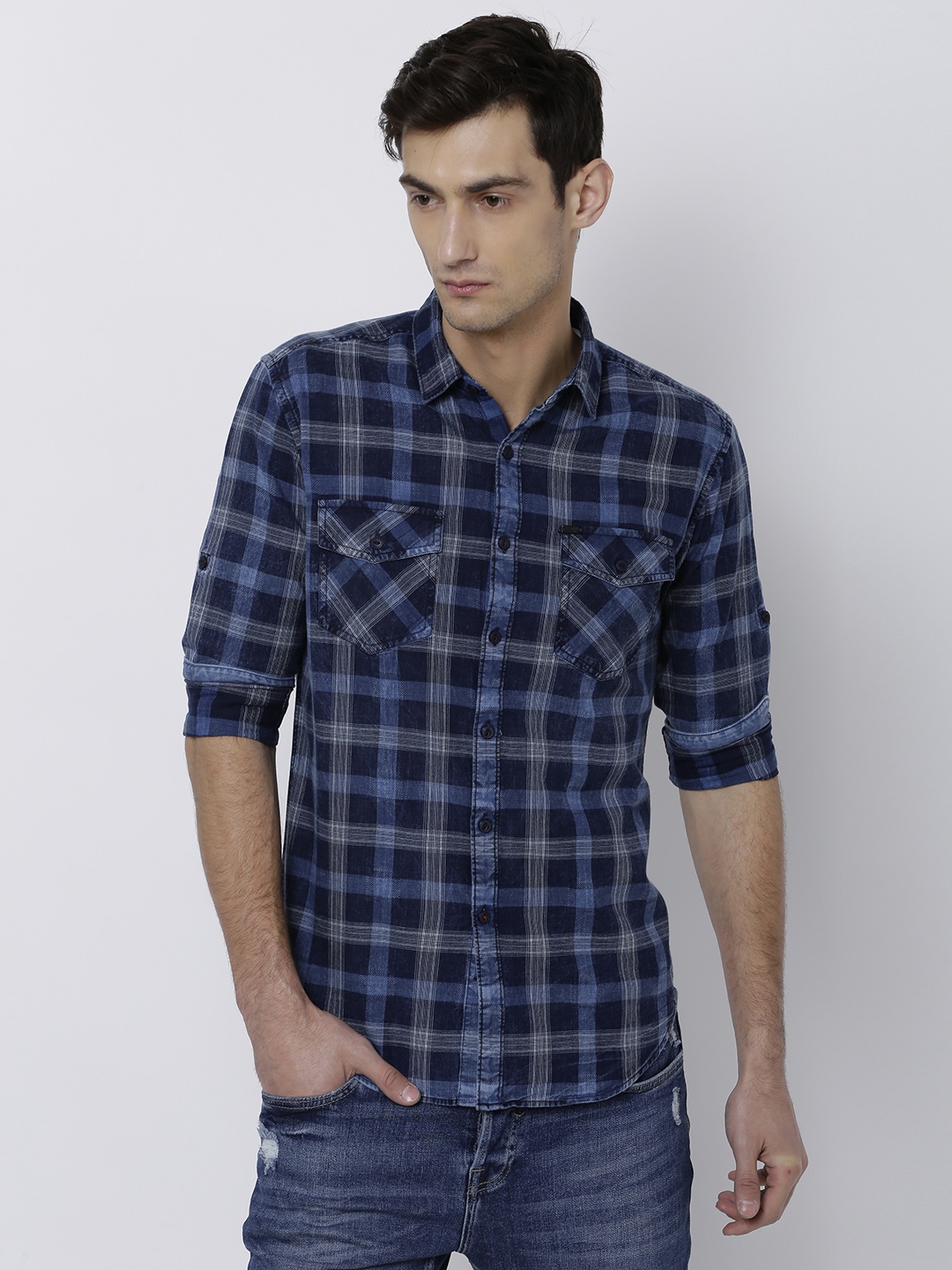 LOCOMOTIVE Men Blue & Blue Slim Fit Checked Casual Shirt, Navy blue