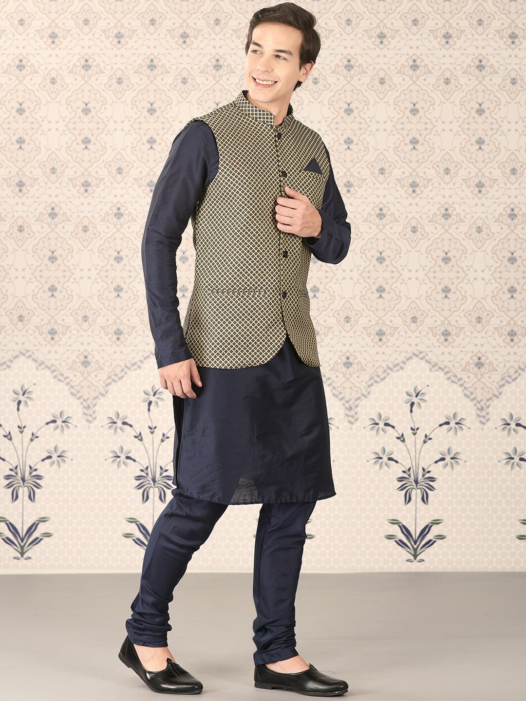 Ode by House of Pataudi Navy Blue Mandarin Collar Kurta With Churidar & Nehru Jacket
Ode by House of Pataudi Navy Blue Mandarin Collar Kurta With Churidar & Nehru Jacket