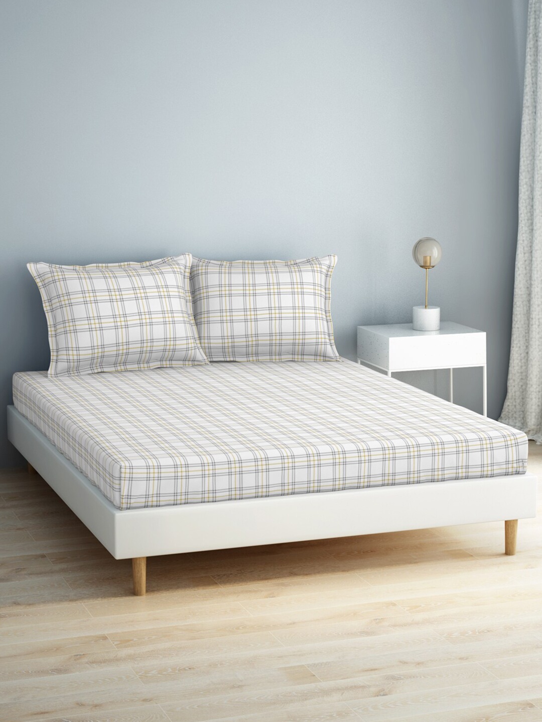 SPACES Digital Plaid Grey & White Printed 140 TC Cotton Queen Bedsheet & 2 Pillow Covers
SPACES Digital Plaid Grey & White Printed 140 TC Cotton Queen Bedsheet & 2 Pillow Covers