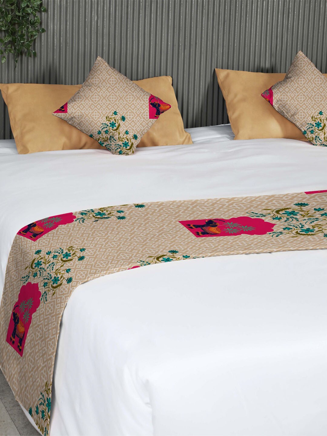 SPACES Gulaab Coral-Colored Printed Reversible King & Queen Bed Runner & 2 Cushion Covers
SPACES Gulaab Coral-Colored Printed Reversible King & Queen Bed Runner & 2 Cushion Covers