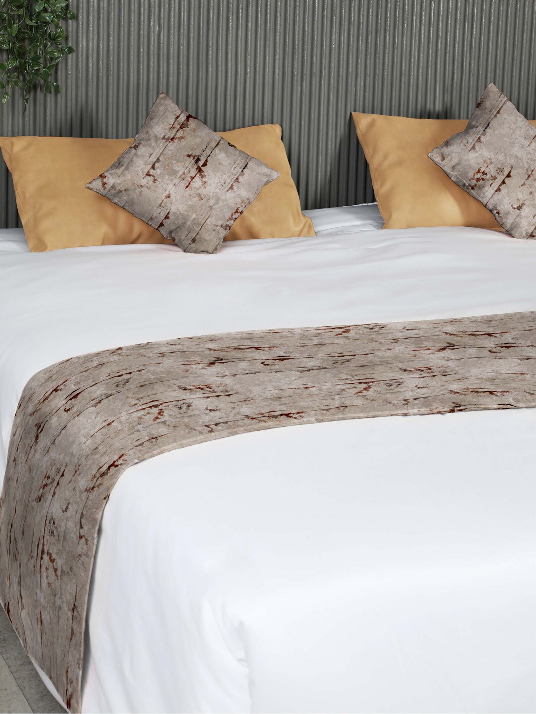 SPACES Brown & Grey Spilled Beauty Printed Reversible Bed Runner With 2 Cushion Covers
SPACES Brown & Grey Spilled Beauty Printed Reversible Bed Runner With 2 Cushion Covers