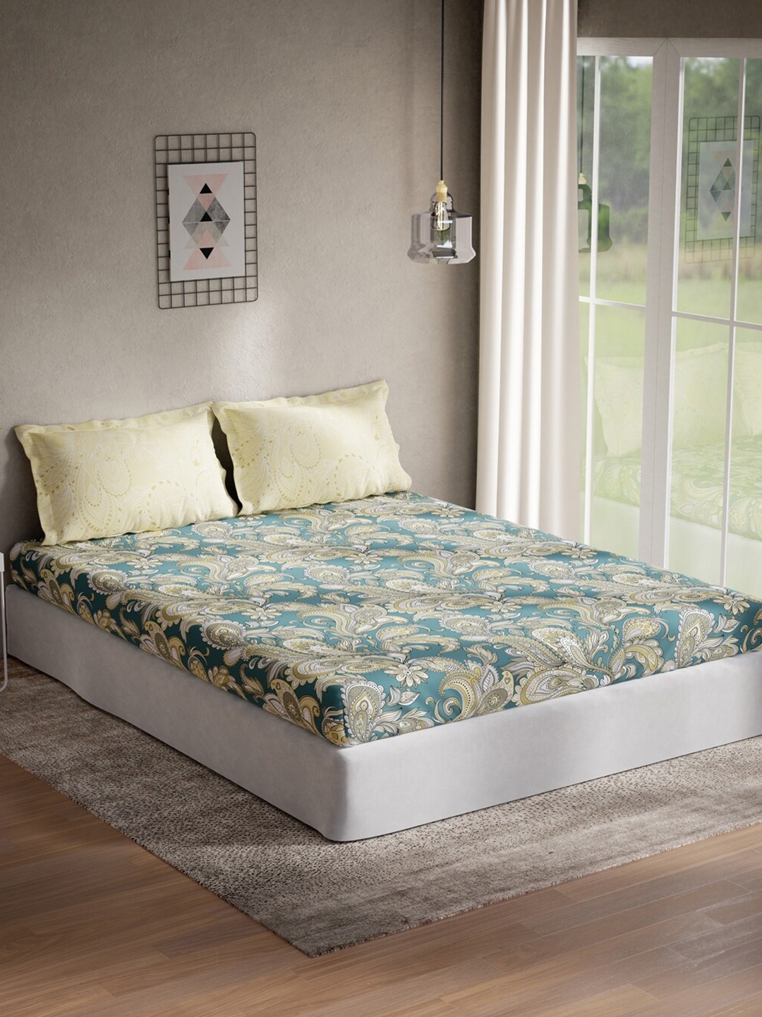 DDecor Green & Cream Ethnic Motifs 144 TC Cotton Queen Bedsheet with 2 Pillow Covers
DDecor Green & Cream Ethnic Motifs 144 TC Cotton Queen Bedsheet with 2 Pillow Covers