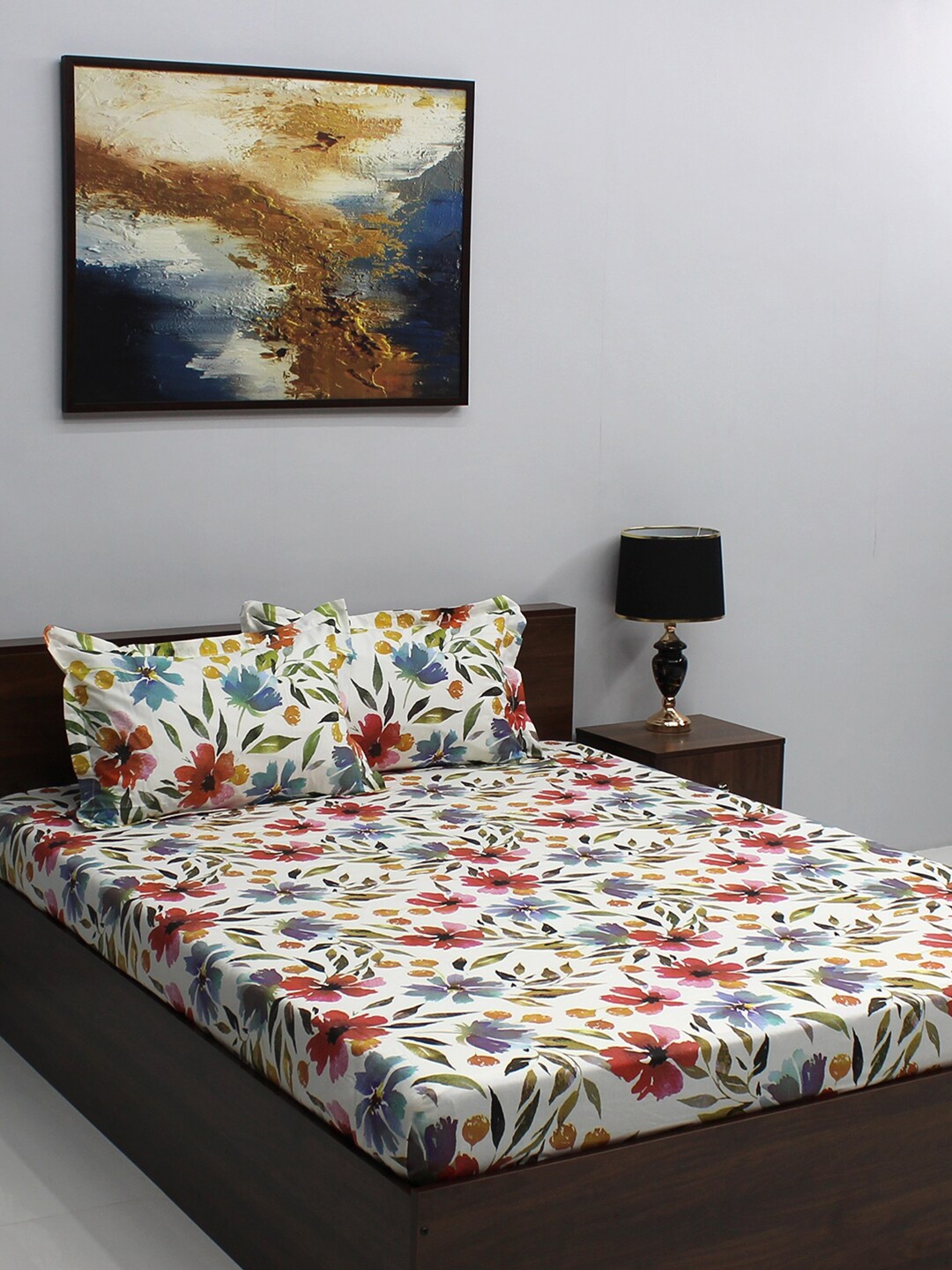 BOMBAY DYEING Epigram White & Pink Floral 120 TC Queen Bedsheet with 2 Pillow Covers
BOMBAY DYEING Epigram White & Pink Floral 120 TC Queen Bedsheet with 2 Pillow Covers