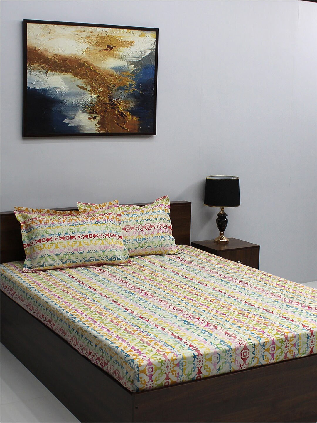 BOMBAY DYEING Epigram White & Green Ethnic Motifs 120 TC King Bedsheet & 2 Pillow Covers
BOMBAY DYEING Epigram White & Green Ethnic Motifs 120 TC King Bedsheet & 2 Pillow Covers