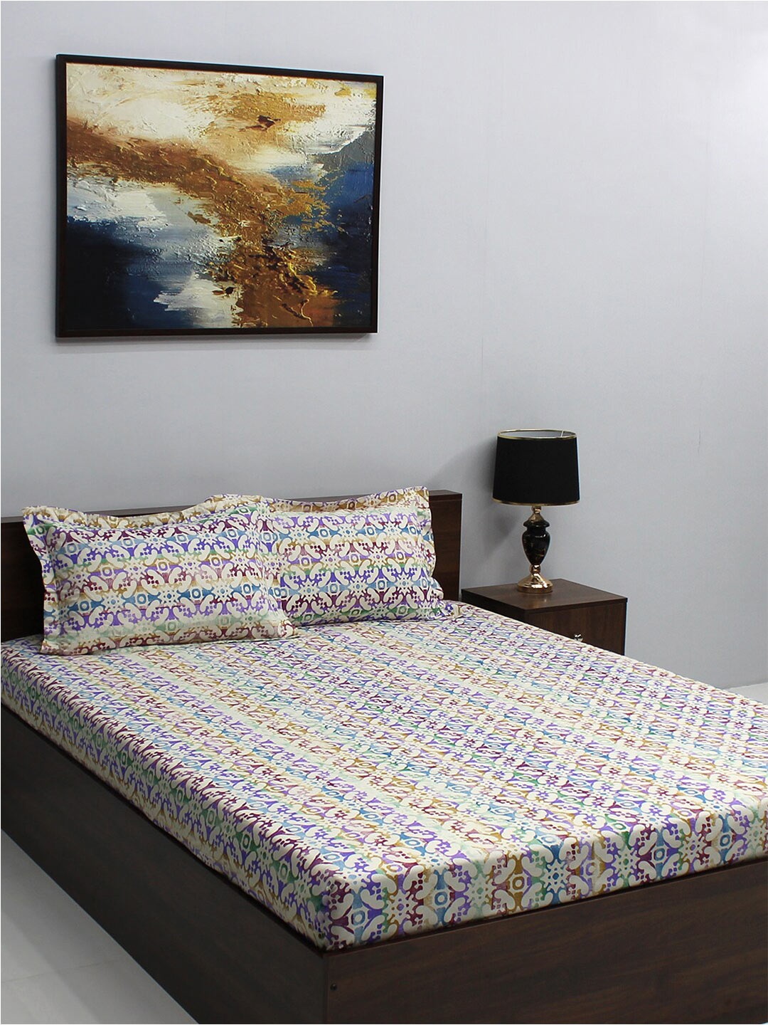 BOMBAY DYEING Epigram White & Blue Printed 120 TC Cotton Queen Bedsheet & 2 Pillow Covers
BOMBAY DYEING Epigram White & Blue Printed 120 TC Cotton Queen Bedsheet & 2 Pillow Covers