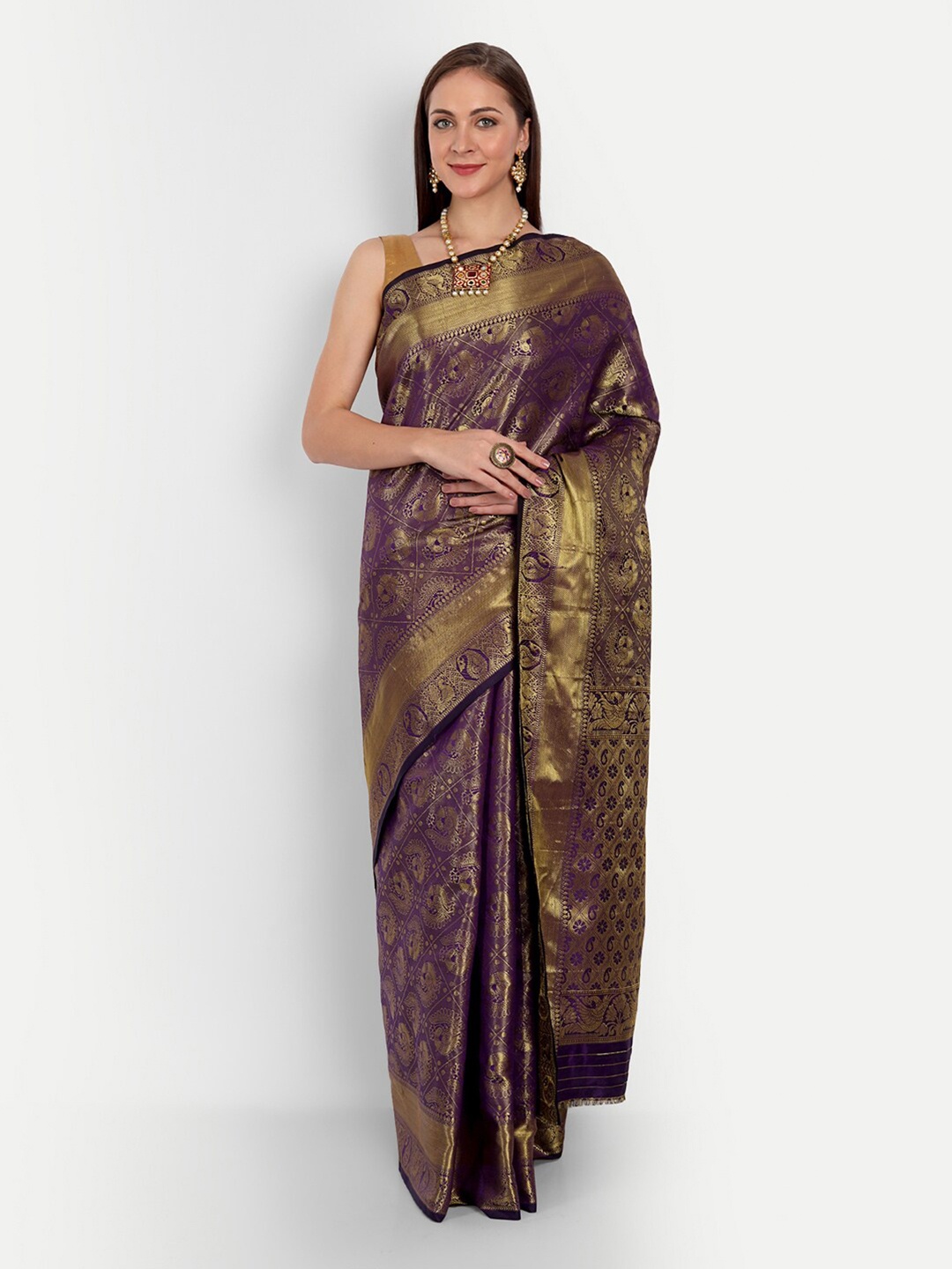 AVANTIKA FASHION Ethnic Motif Woven Design Zari Pure Silk Kanjeevaram Saree, Burgundy
AVANTIKA FASHION Ethnic Motif Woven Design Zari Pure Silk Kanjeevaram Saree, Burgundy