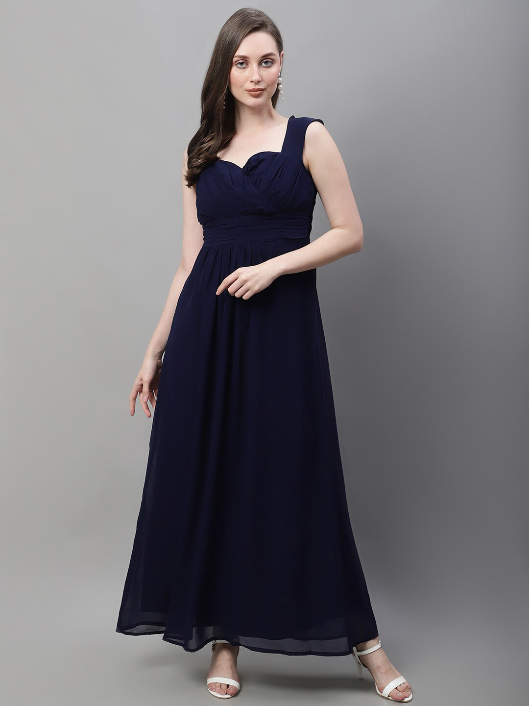La Zoire Sweetheart Neck Georgette Maxi Dress, Navy blue
La Zoire Sweetheart Neck Georgette Maxi Dress, Navy blue