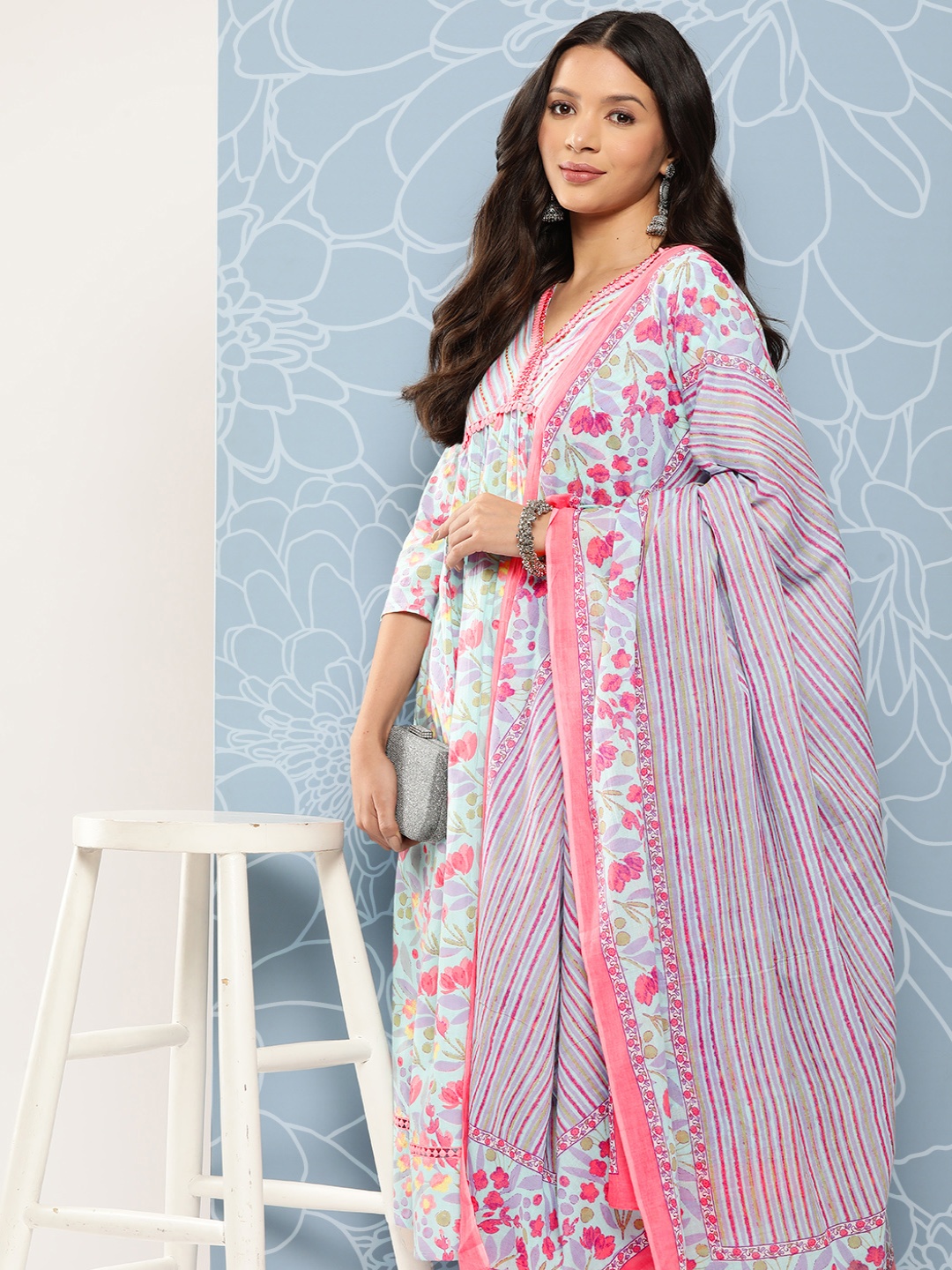 Yufta Women Blue Floral Printed Regular Kantha Work Pure Cotton Kurta with Trousers & With Dupatta
Yufta Women Blue Floral Printed Regular Kantha Work Pure Cotton Kurta with Trousers & With Dupatta