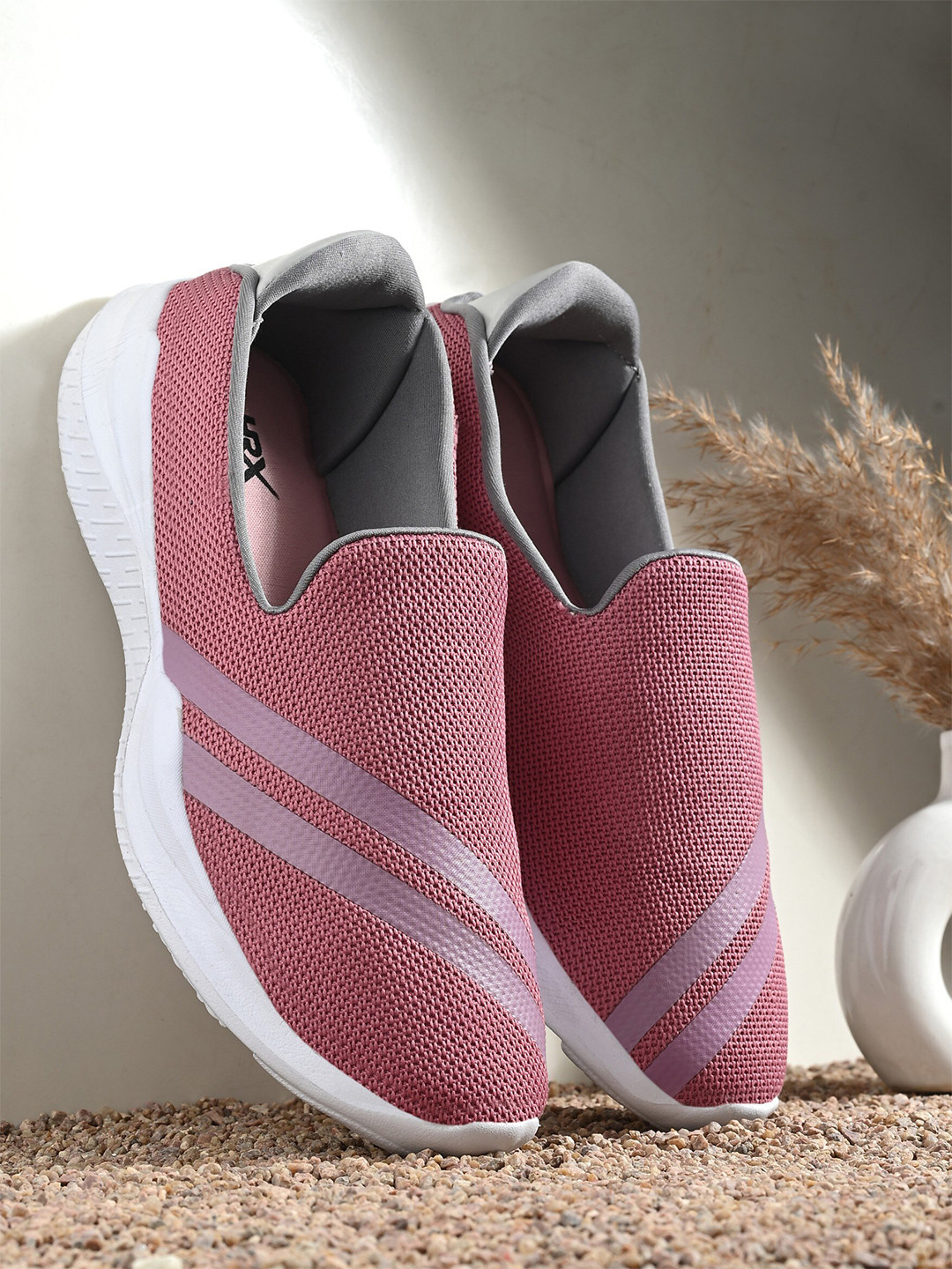 HRX by Hrithik Roshan Women Mauve & White Mesh Memory Foam Non-Marking Walking Shoes
HRX by Hrithik Roshan Women Mauve & White Mesh Memory Foam Non-Marking Walking Shoes