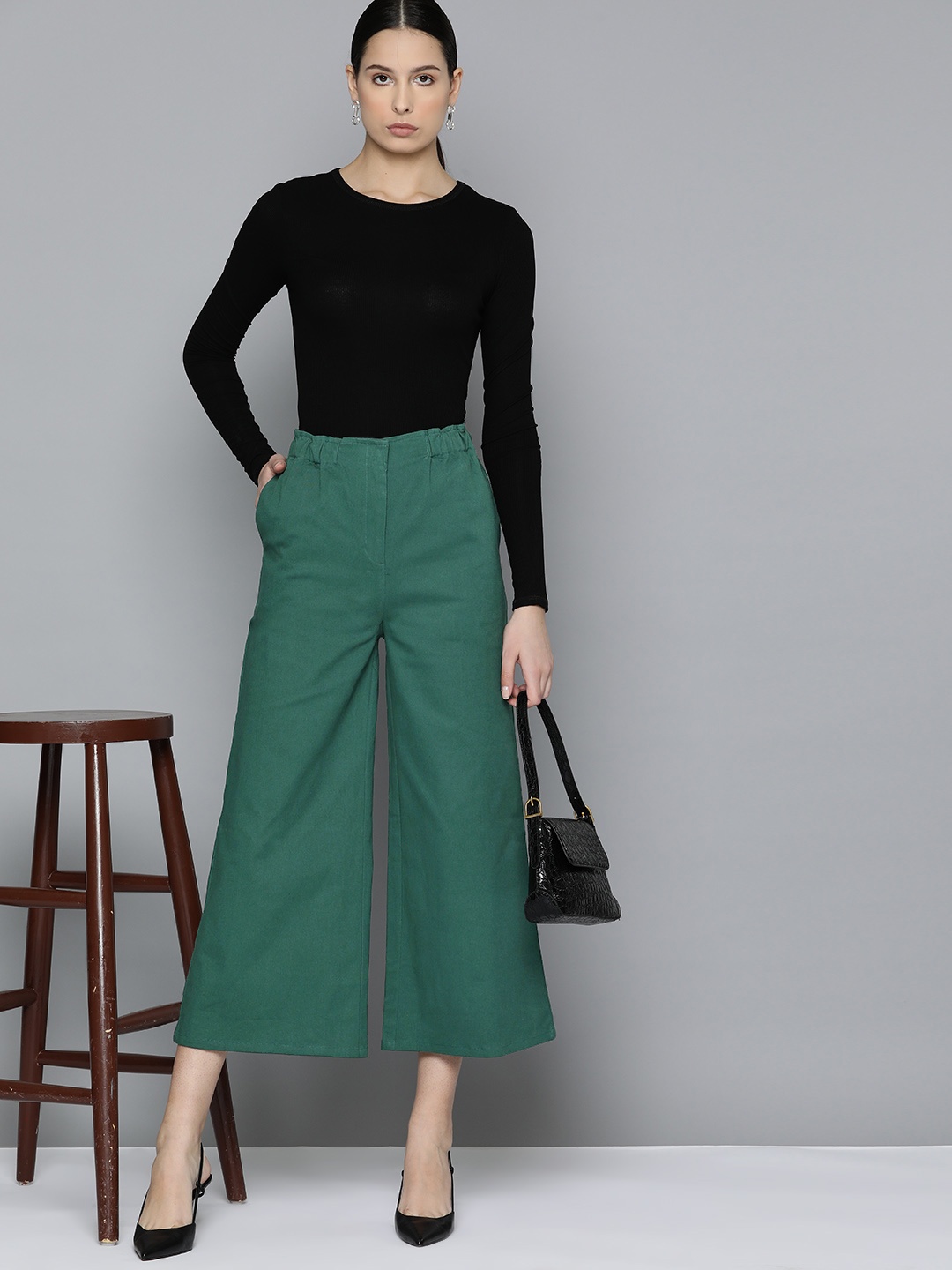 Chemistry Women Classic Flared High-Rise Cotton Culottes Trousers, Green
Chemistry Women Classic Flared High-Rise Cotton Culottes Trousers, Green
