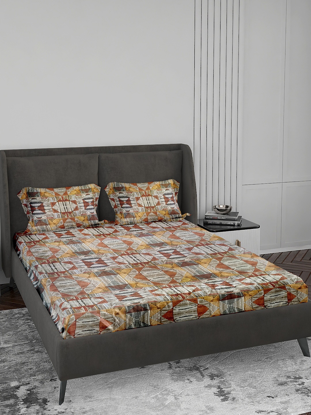 LABHAM Crystal White & Brown Geometric 140 TC Cotton King Bedsheet With 2 Pillow Covers
LABHAM Crystal White & Brown Geometric 140 TC Cotton King Bedsheet With 2 Pillow Covers