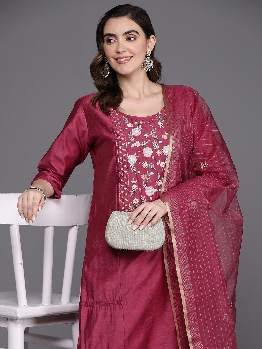 Indo Era Floral Embroidered Regular Thread Work Kurta with Trousers & Dupatta, Maroon
Indo Era Floral Embroidered Regular Thread Work Kurta with Trousers & Dupatta, Maroon