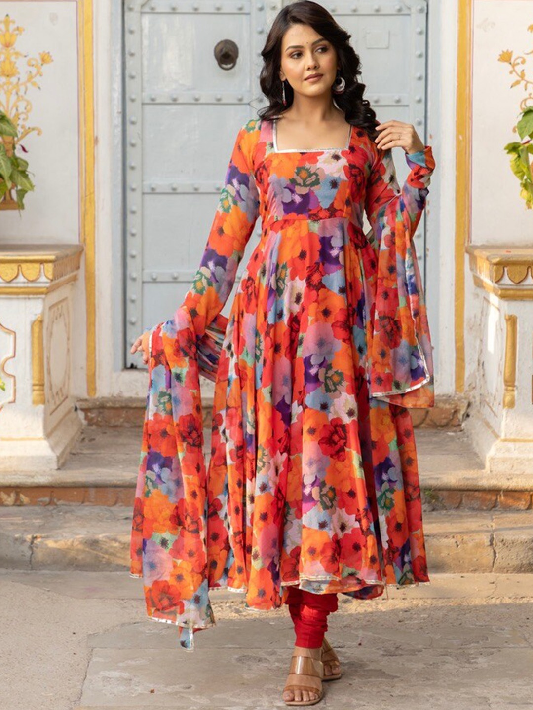 OneWe Floral Printed Gotta Patti Anarkali Silk Chiffon Kurta with Churidar & Dupatta, Red
OneWe Floral Printed Gotta Patti Anarkali Silk Chiffon Kurta with Churidar & Dupatta, Red