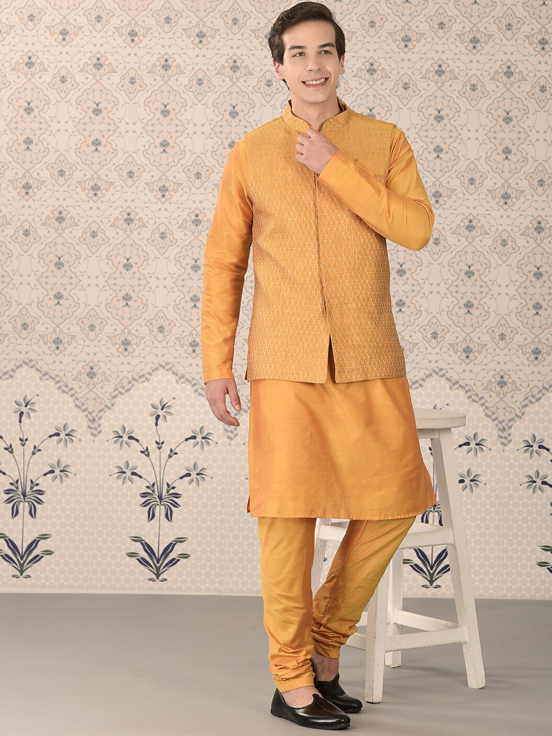 Ode by House of Pataudi Yellow Mandarin Collar Kurta with Churidar & Nehru Jacket
Ode by House of Pataudi Yellow Mandarin Collar Kurta with Churidar & Nehru Jacket