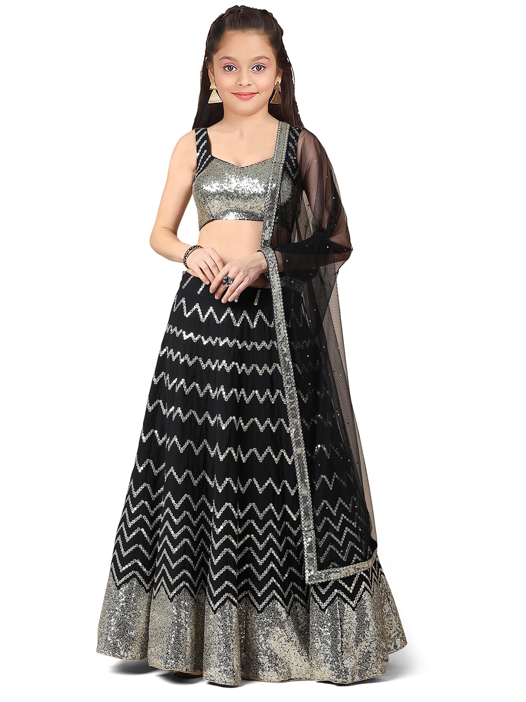 BAESD Girls Black & Silver-Toned Embellished Thread Work Semi-Stitched Lehenga & Unstitched Blouse With
BAESD Girls Black & Silver-Toned Embellished Thread Work Semi-Stitched Lehenga & Unstitched Blouse With
