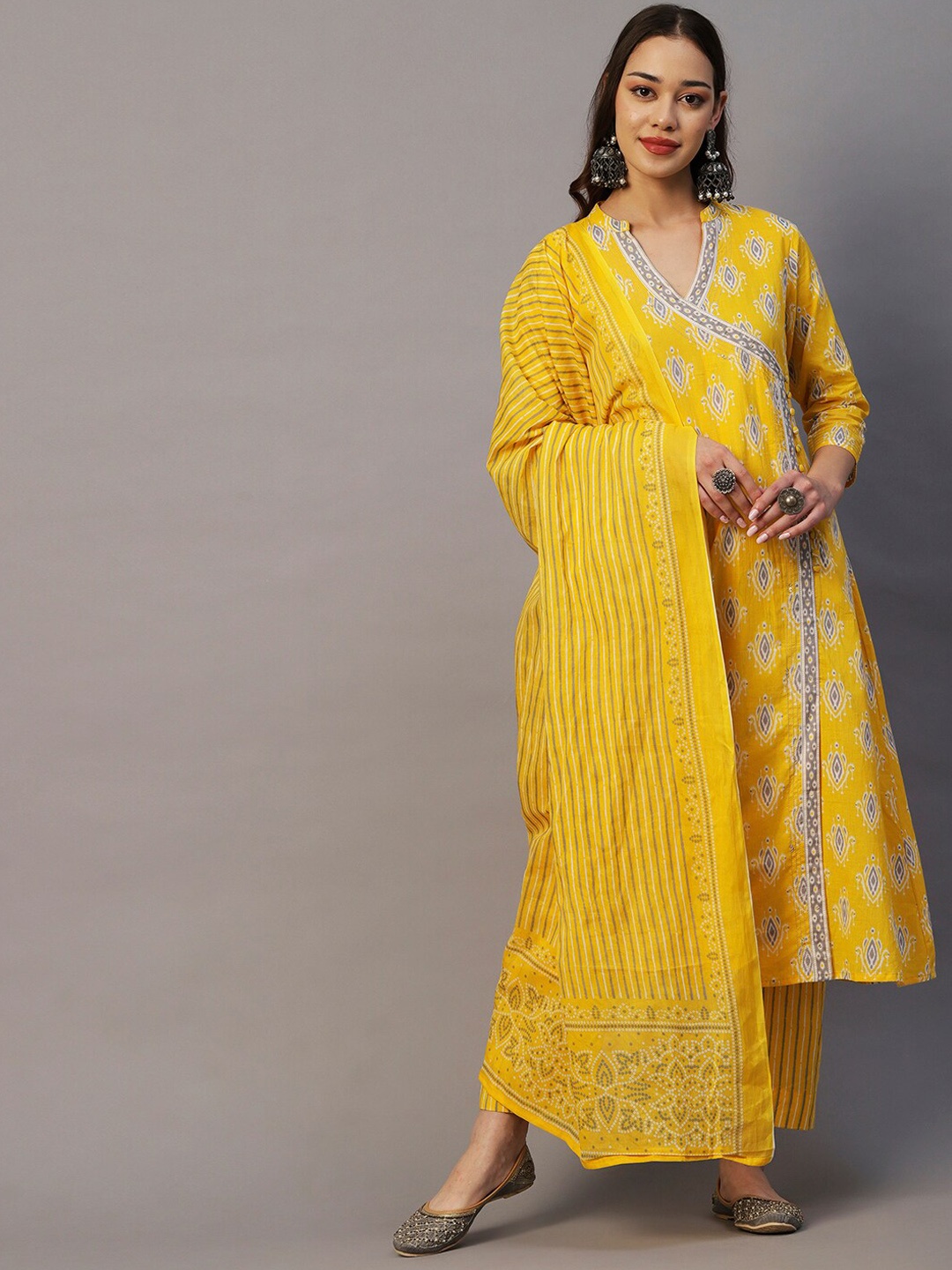 FASHOR Ethnic Motifs Printed Angrakha Pure Cotton Kurta with Trousers & Dupatta, Yellow
FASHOR Ethnic Motifs Printed Angrakha Pure Cotton Kurta with Trousers & Dupatta, Yellow