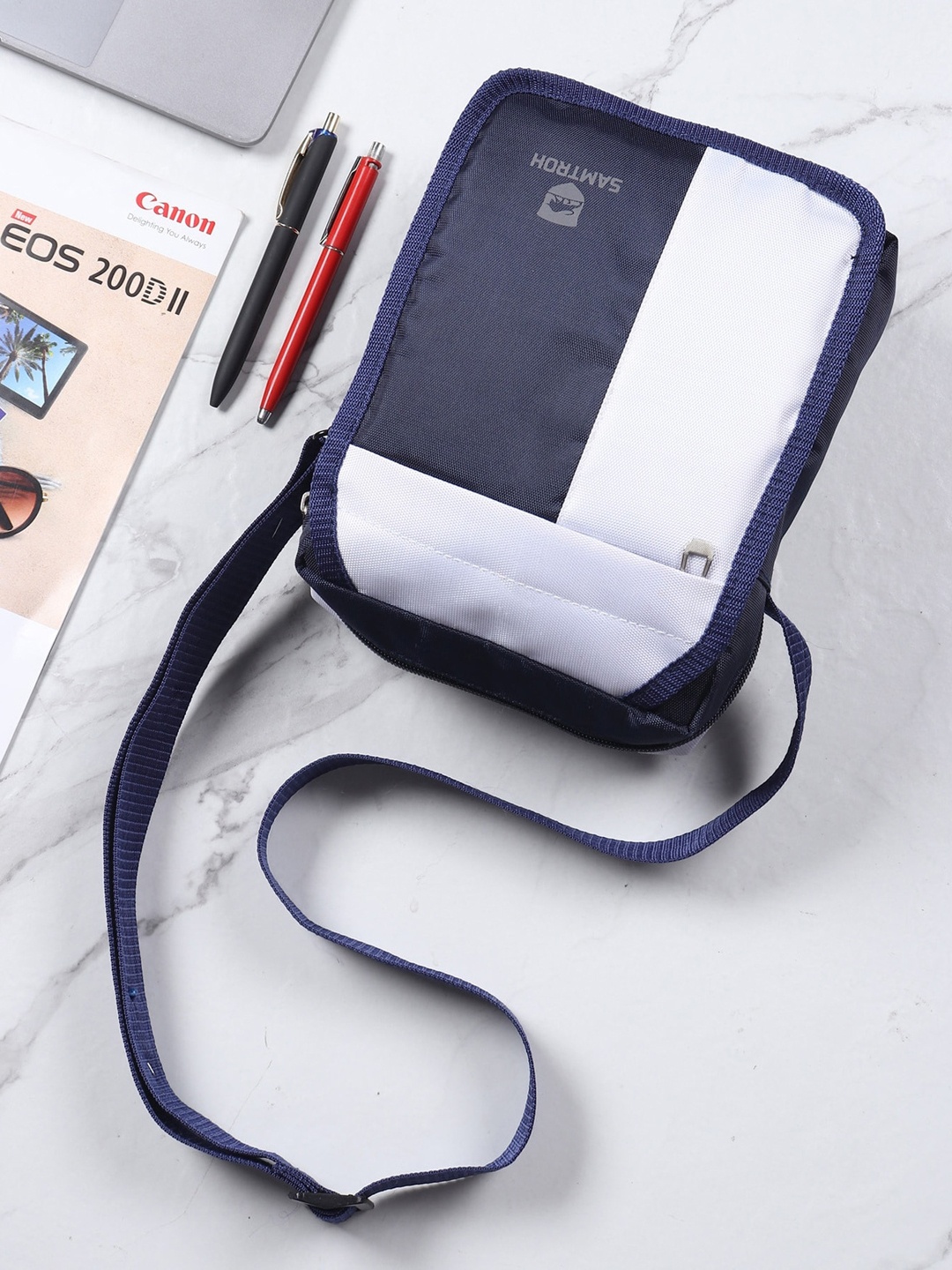 SAMTROH Colourblocked Messenger Bag, Blue