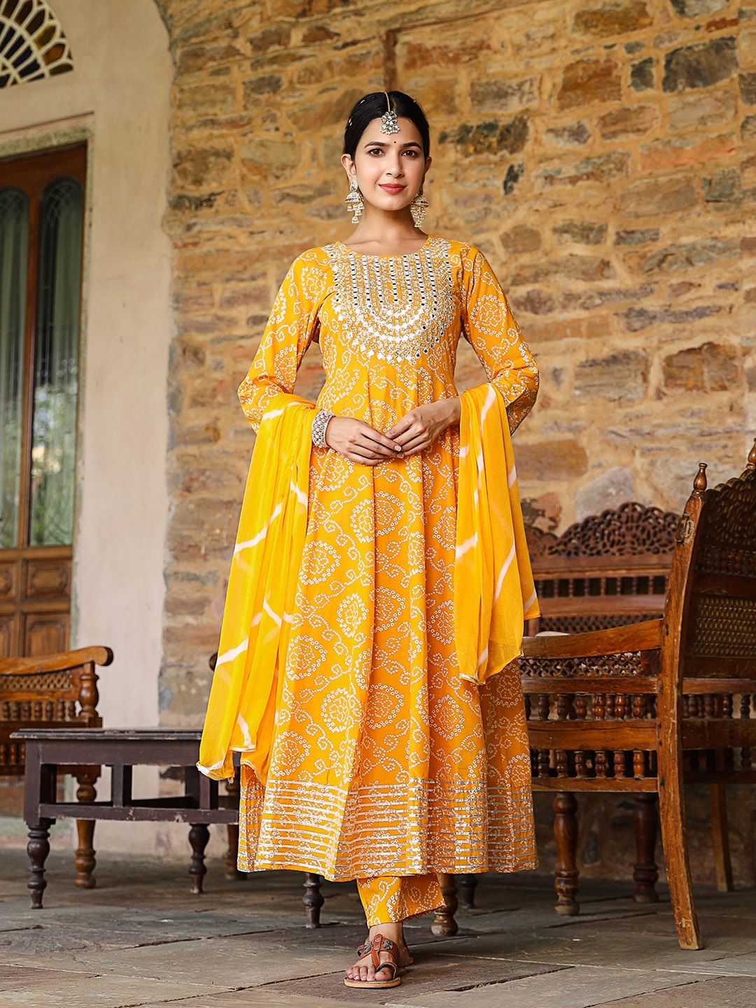 AMIRAS INDIAN ETHNIC WEAR Printed Mirror Work Pure Cotton Kurta with Trousers & Dupatta, Mustard
AMIRAS INDIAN ETHNIC WEAR Printed Mirror Work Pure Cotton Kurta with Trousers & Dupatta, Mustard