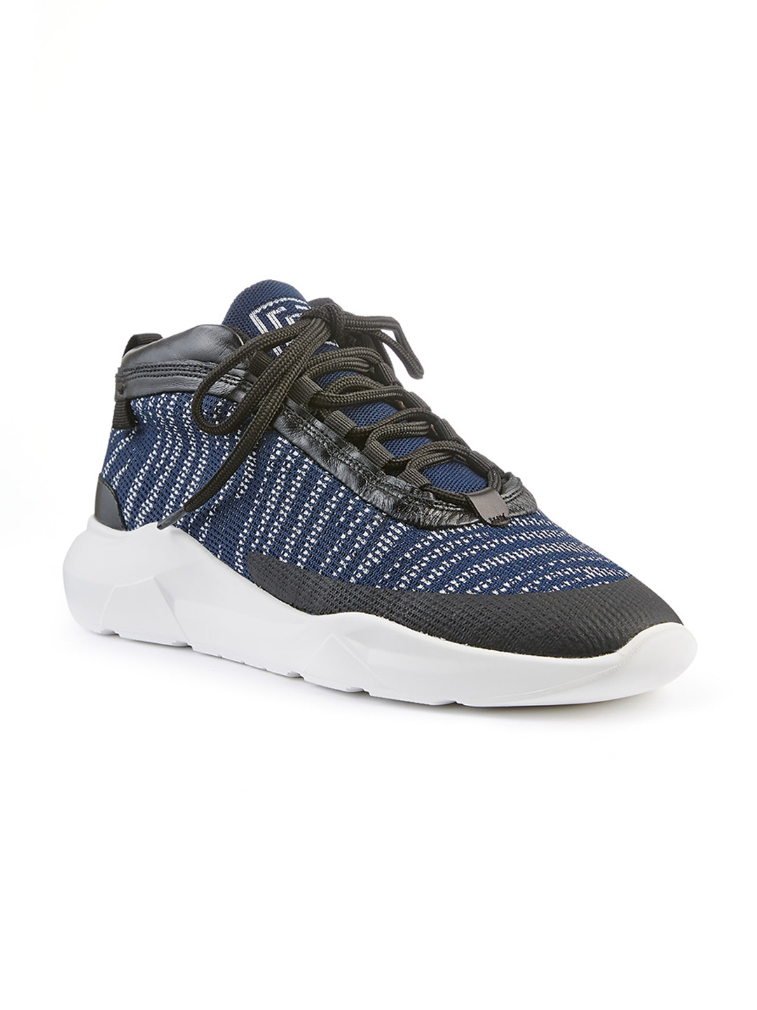 FREESOUL FREEBEAT Mid Top Woven Design Textile Contrast Sole Sneakers, Navy blue
FREESOUL FREEBEAT Mid Top Woven Design Textile Contrast Sole Sneakers, Navy blue