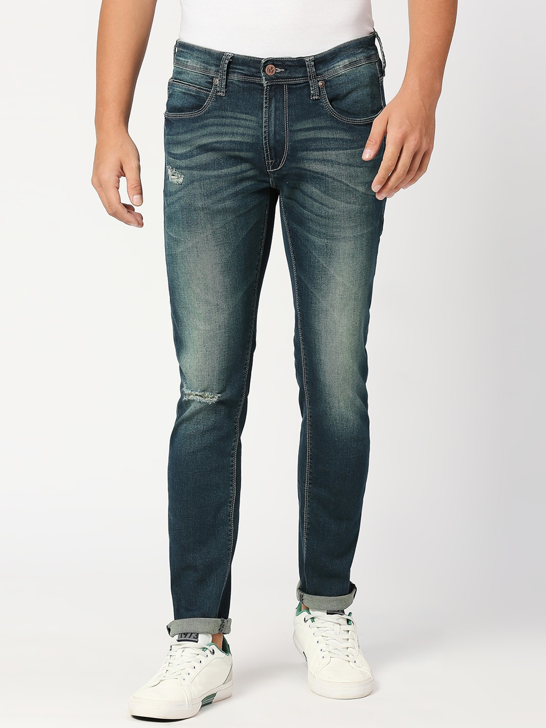 Pepe Jeans Men Tapered Fit Low-Rise Mildly Distressed Heavy Fade Stretchable Jeans, Blue
Pepe Jeans Men Tapered Fit Low-Rise Mildly Distressed Heavy Fade Stretchable Jeans, Blue