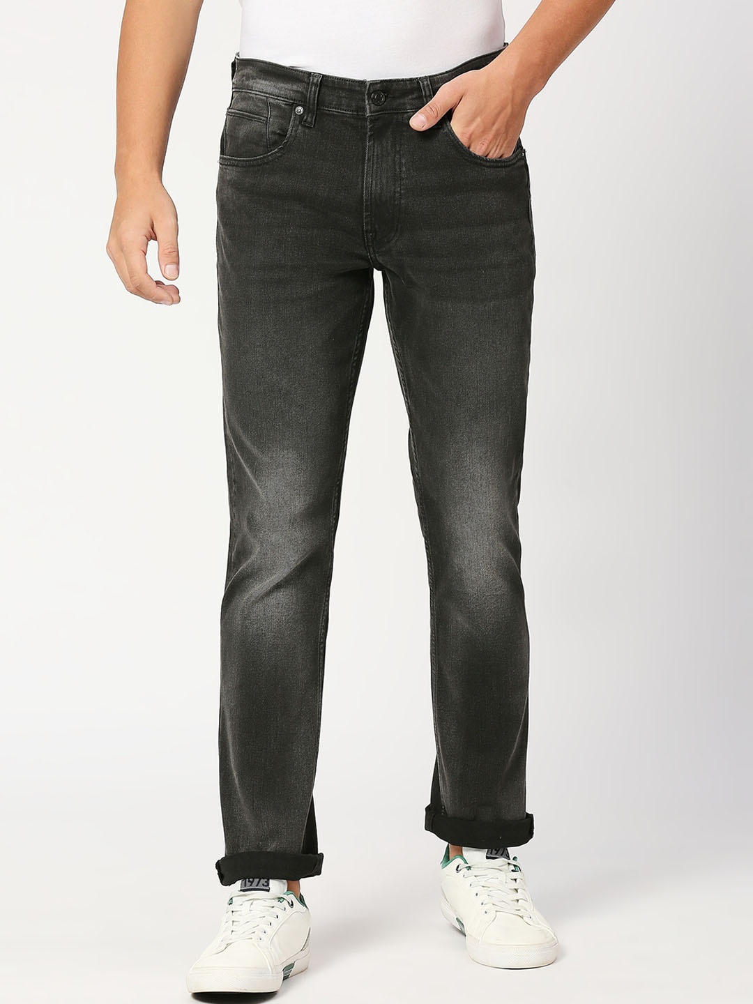 Pepe Jeans Men Mid-Rise Straight Fit Clean Look Heavy Fade Stretchable Jeans, Black
Pepe Jeans Men Mid-Rise Straight Fit Clean Look Heavy Fade Stretchable Jeans, Black