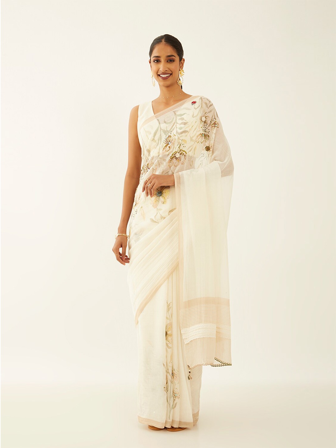 Taneira Floral Printed Silk Cotton Saree, Off white