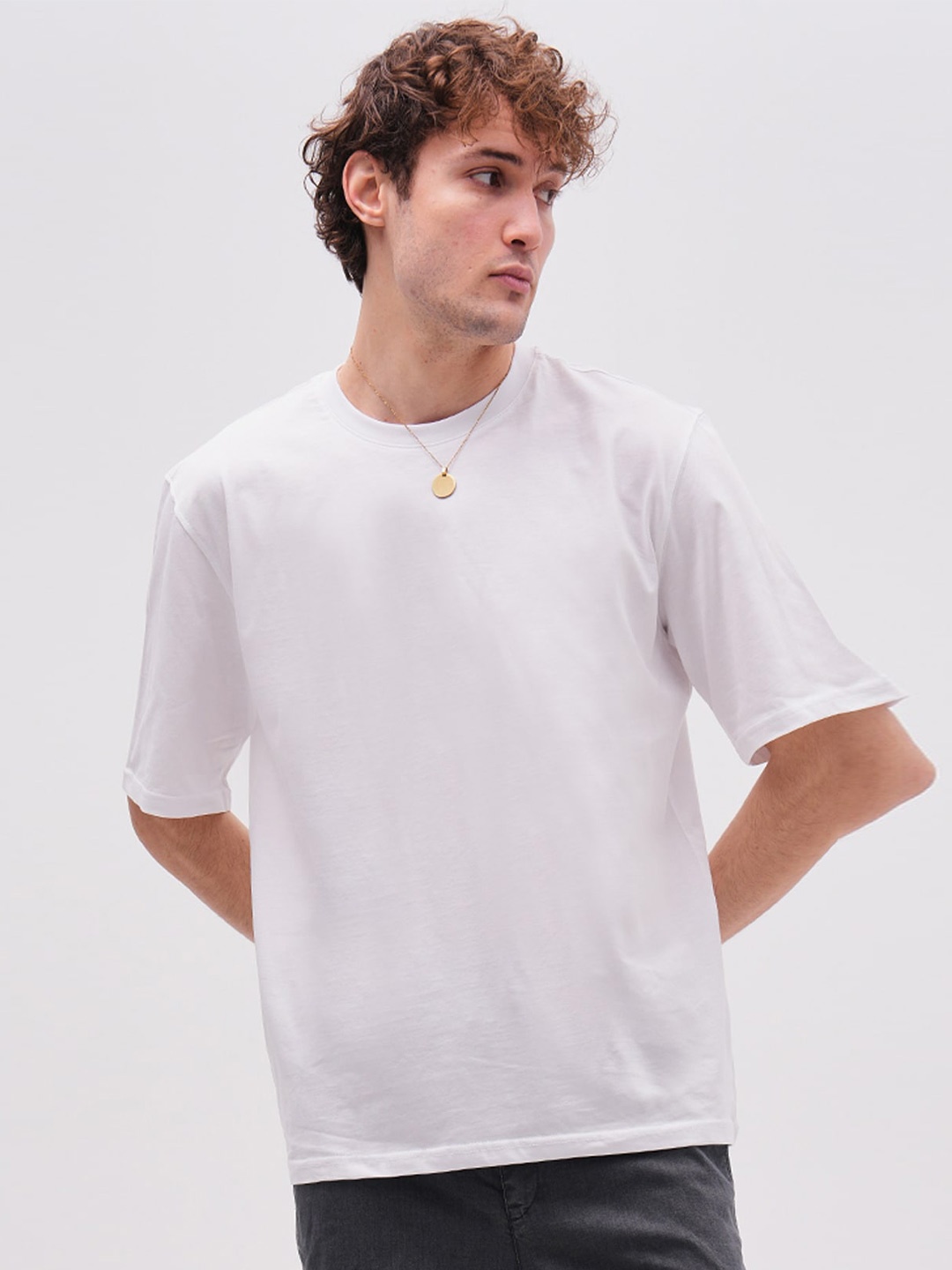 PRET A TUER John Borners Round Neck Short Sleeves Oversized Pure Cotton T-shirt, White
PRET A TUER John Borners Round Neck Short Sleeves Oversized Pure Cotton T-shirt, White