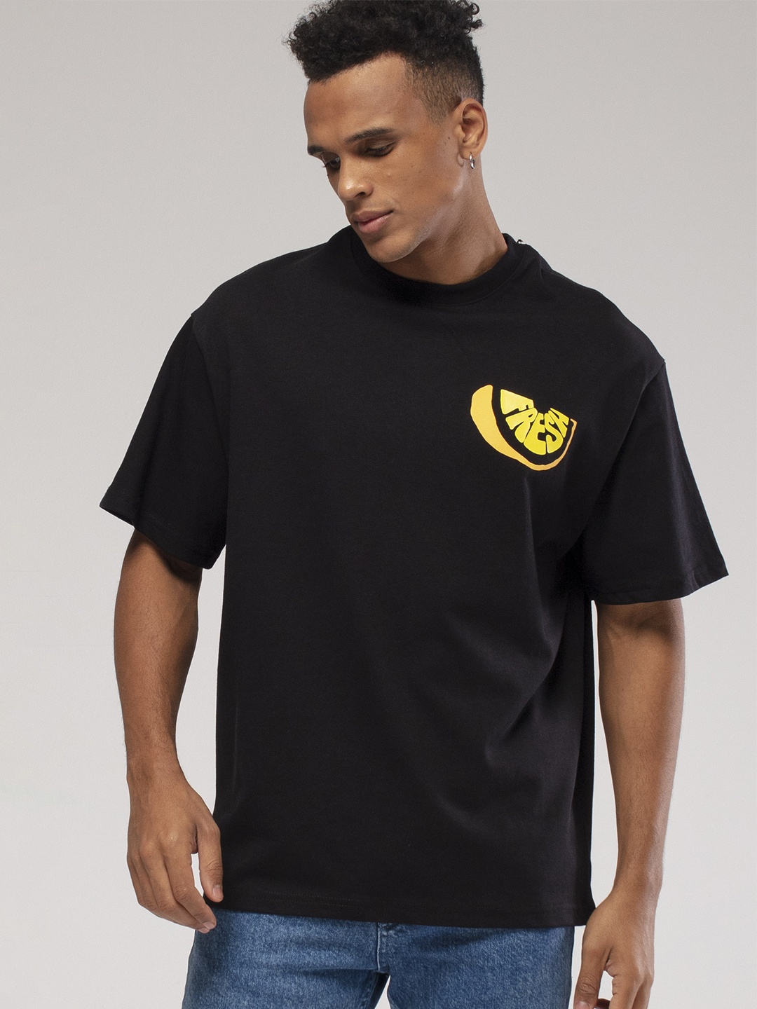 catch Typography Printed Drop-Shoulder Sleeves Pure Cotton Relaxed Fit T-shirt, Black
catch Typography Printed Drop-Shoulder Sleeves Pure Cotton Relaxed Fit T-shirt, Black