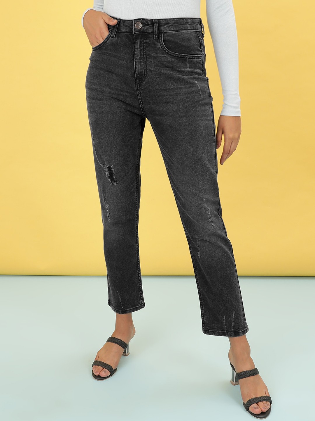 Freehand by The Indian Garage Co Women Straight Fit Low Distress Stretchable Jeans, Grey
Freehand by The Indian Garage Co Women Straight Fit Low Distress Stretchable Jeans, Grey