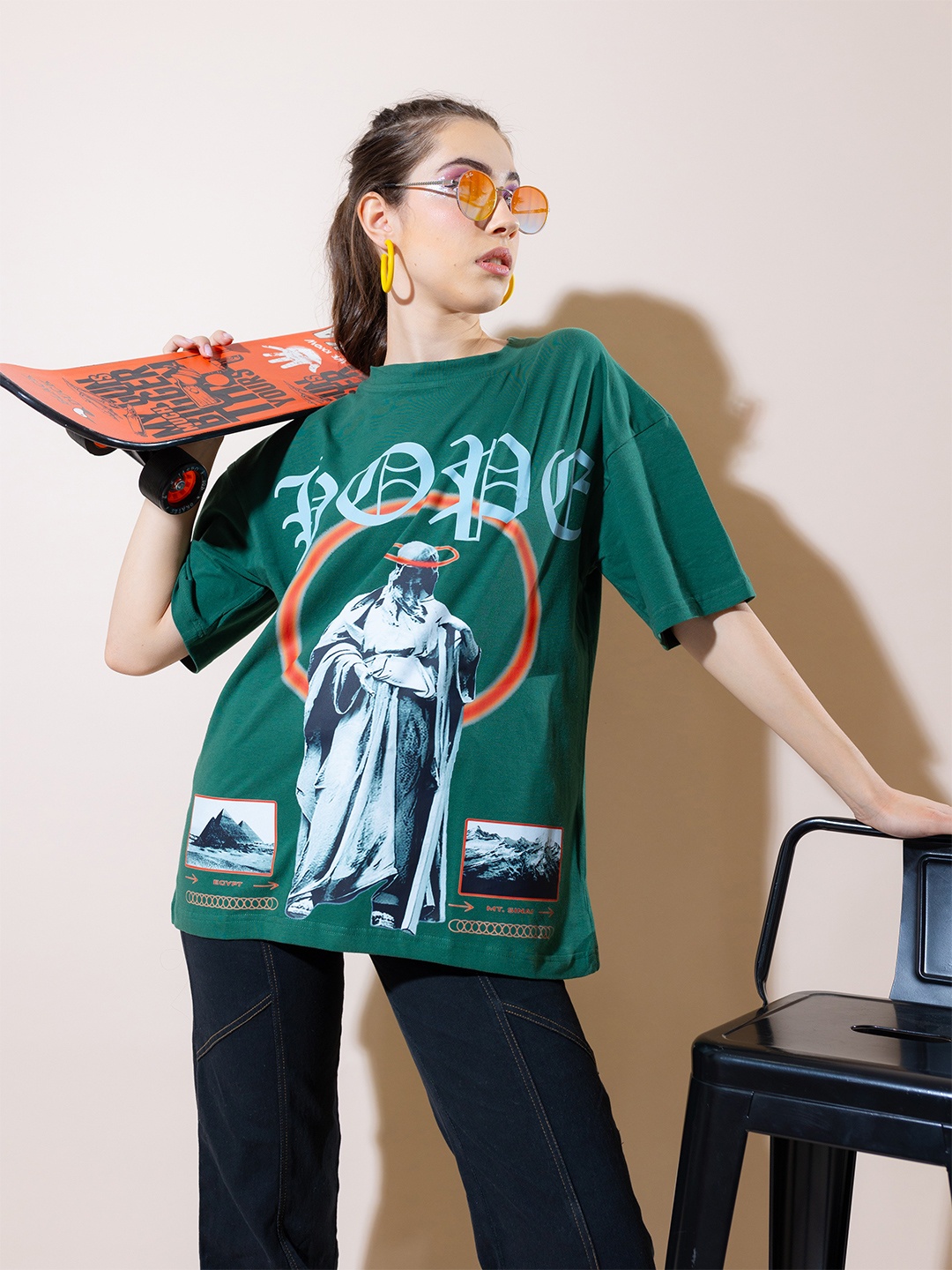 Stylecast X Hersheinbox Pure Cotton Timuba Graphic Printed Drop-Shoulder Sleeves T-shirt, Green
Stylecast X Hersheinbox Pure Cotton Timuba Graphic Printed Drop-Shoulder Sleeves T-shirt, Green
