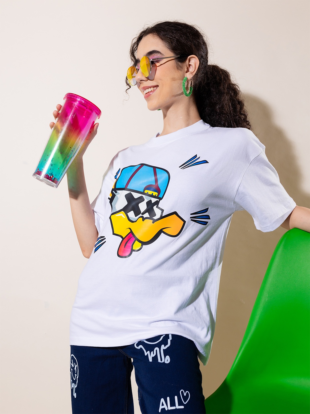 Stylecast X Hersheinbox Donald Duck Printed Drop-Shoulder Sleeves Pure Cotton T-shirt, White
Stylecast X Hersheinbox Donald Duck Printed Drop-Shoulder Sleeves Pure Cotton T-shirt, White