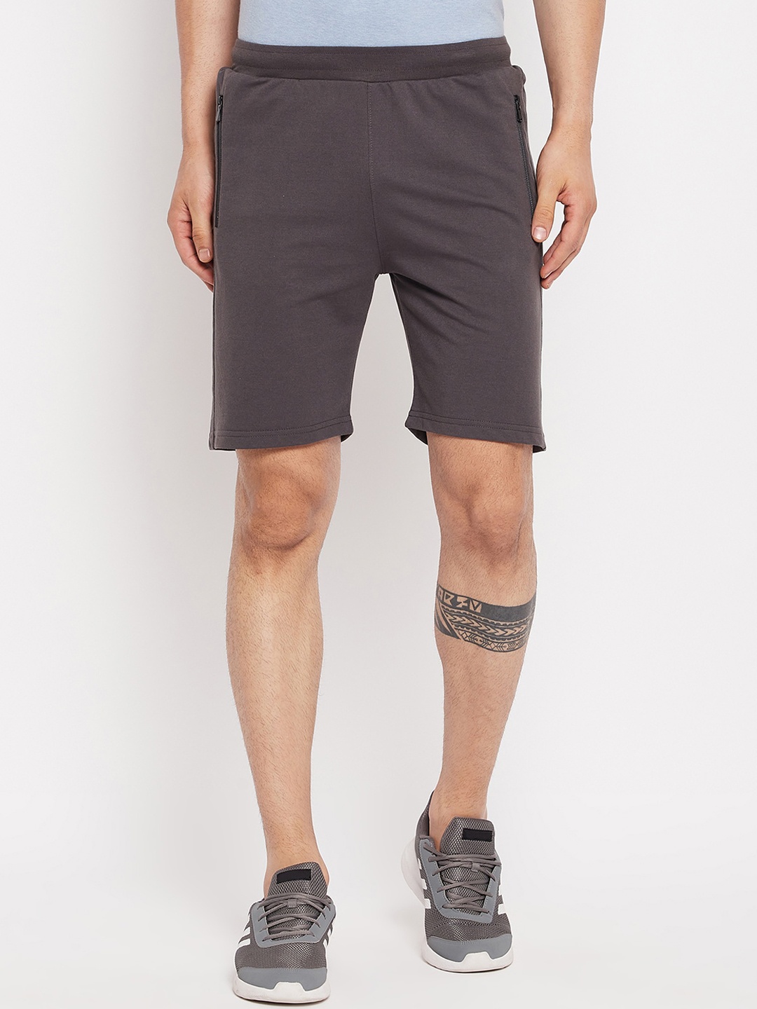 Okane Men Mid-Rise Sports Shorts, Grey