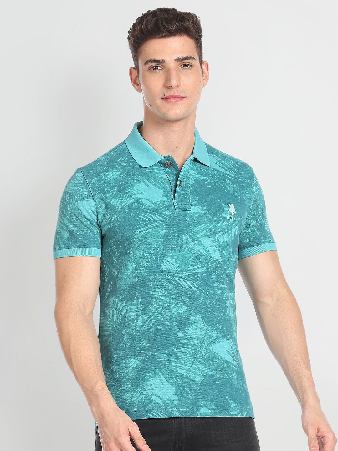 U.S. Polo Assn. Abstract Printed Polo Collar Pure Cotton Slim Fit T-shirt, Turquoise blue
U.S. Polo Assn. Abstract Printed Polo Collar Pure Cotton Slim Fit T-shirt, Turquoise blue