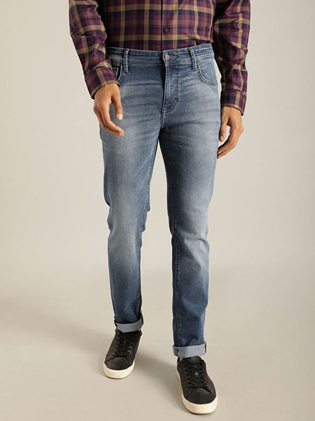 Indian Terrain Brooklyn Men Mid-Rise Slim Fit Light Fade Clean Look Jeans, Blue
Indian Terrain Brooklyn Men Mid-Rise Slim Fit Light Fade Clean Look Jeans, Blue